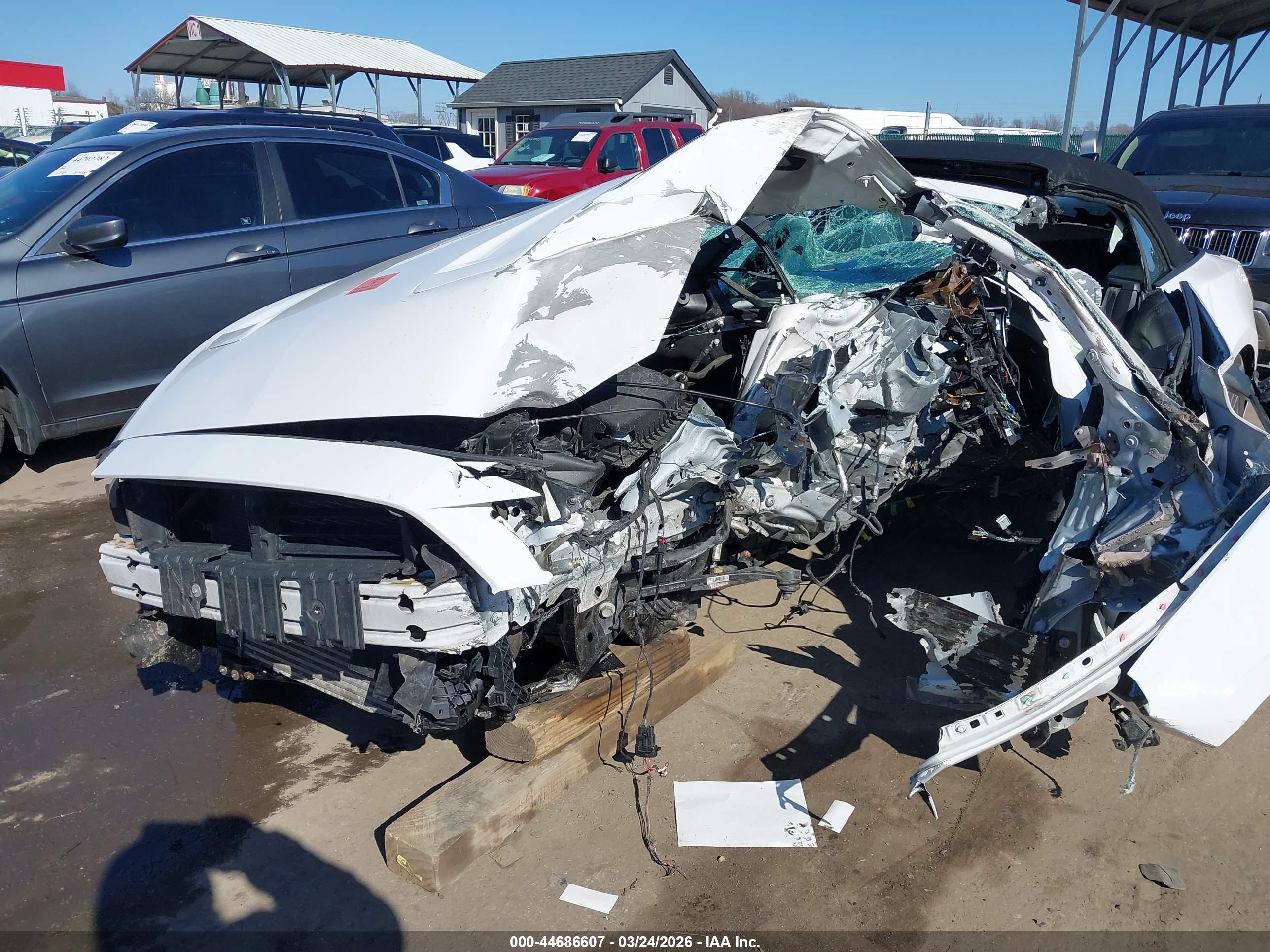 FORD MUSTANG image 6