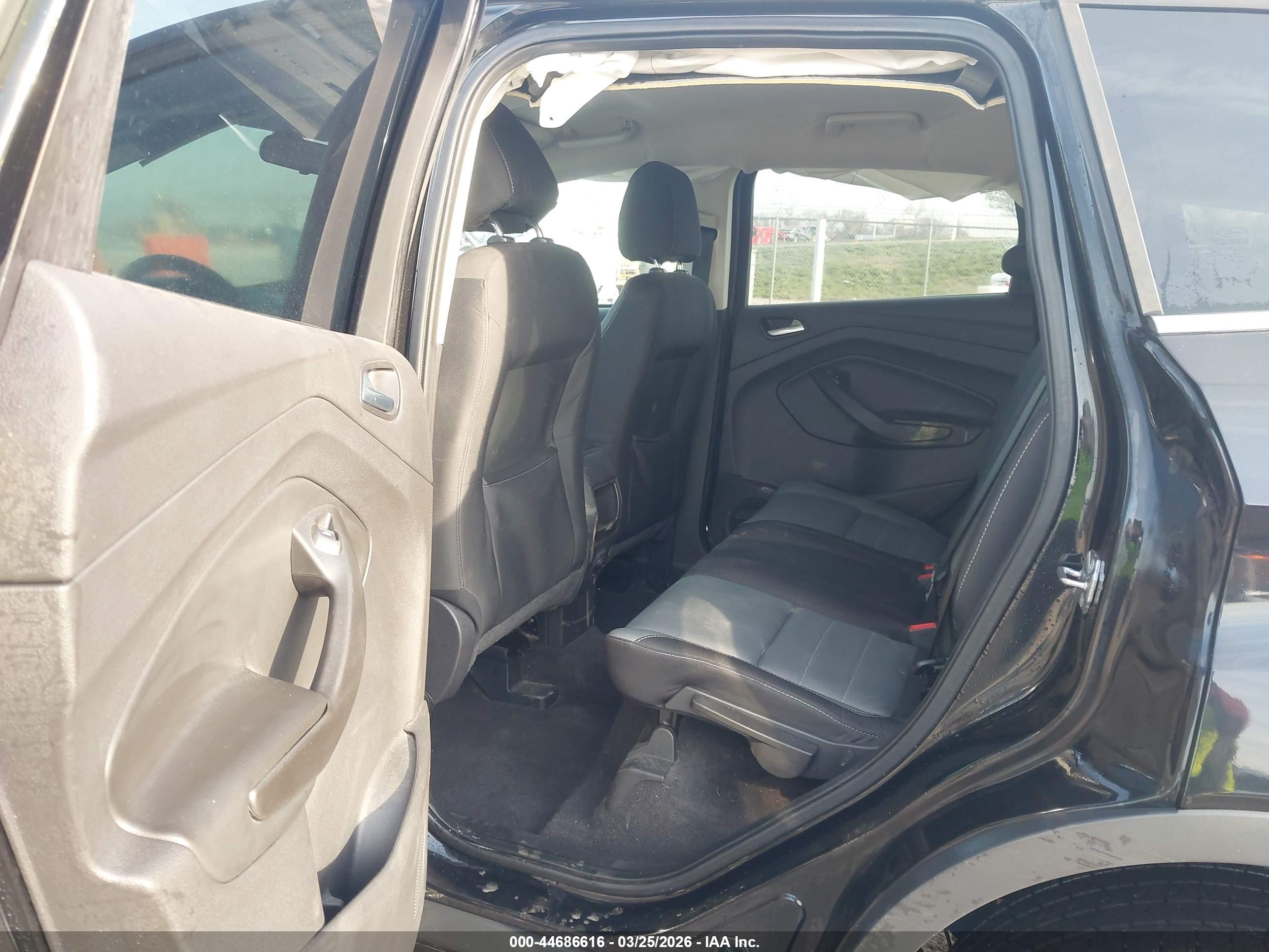 FORD ESCAPE image 8