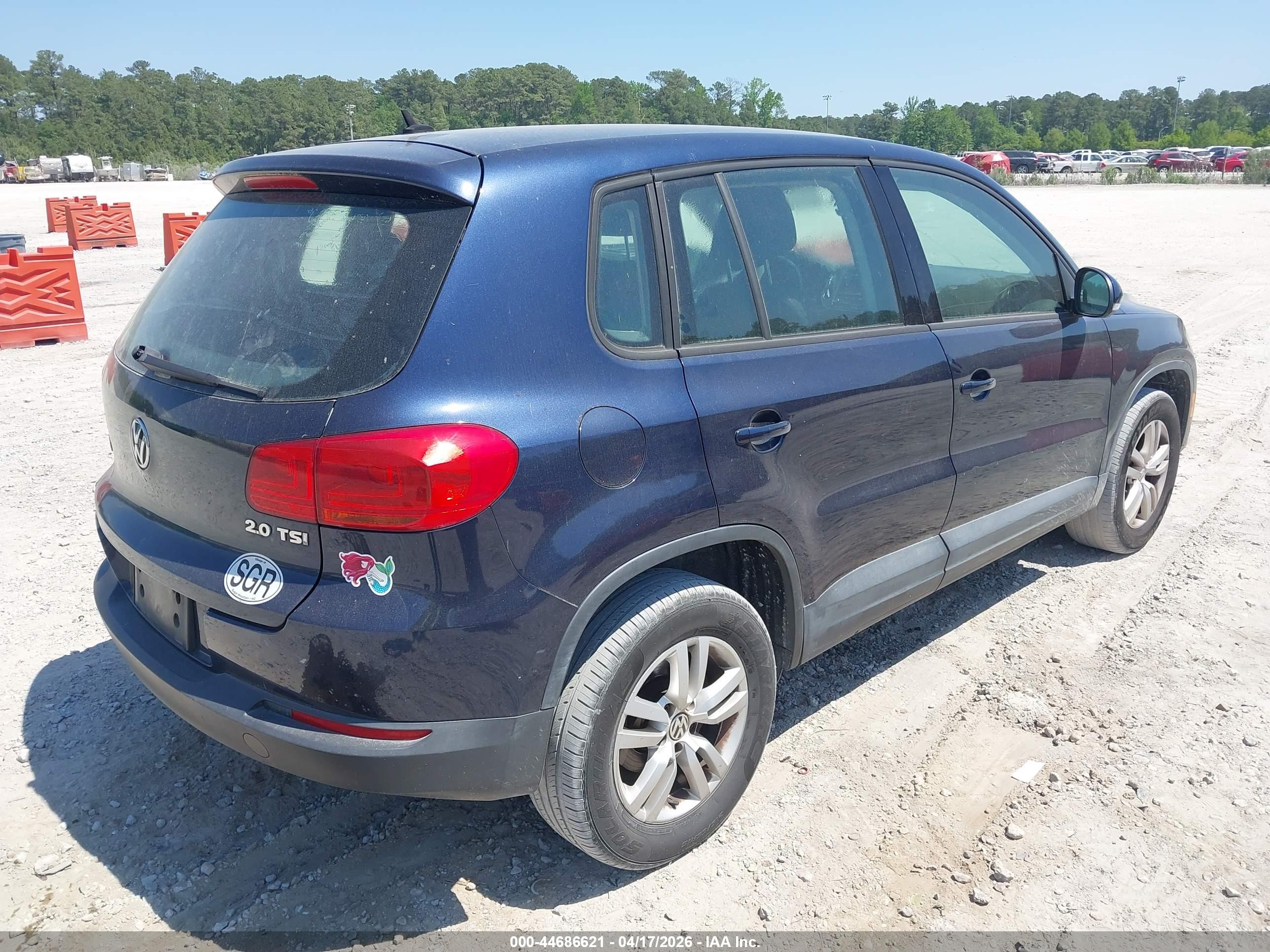 VOLKSWAGEN TIGUAN image 4
