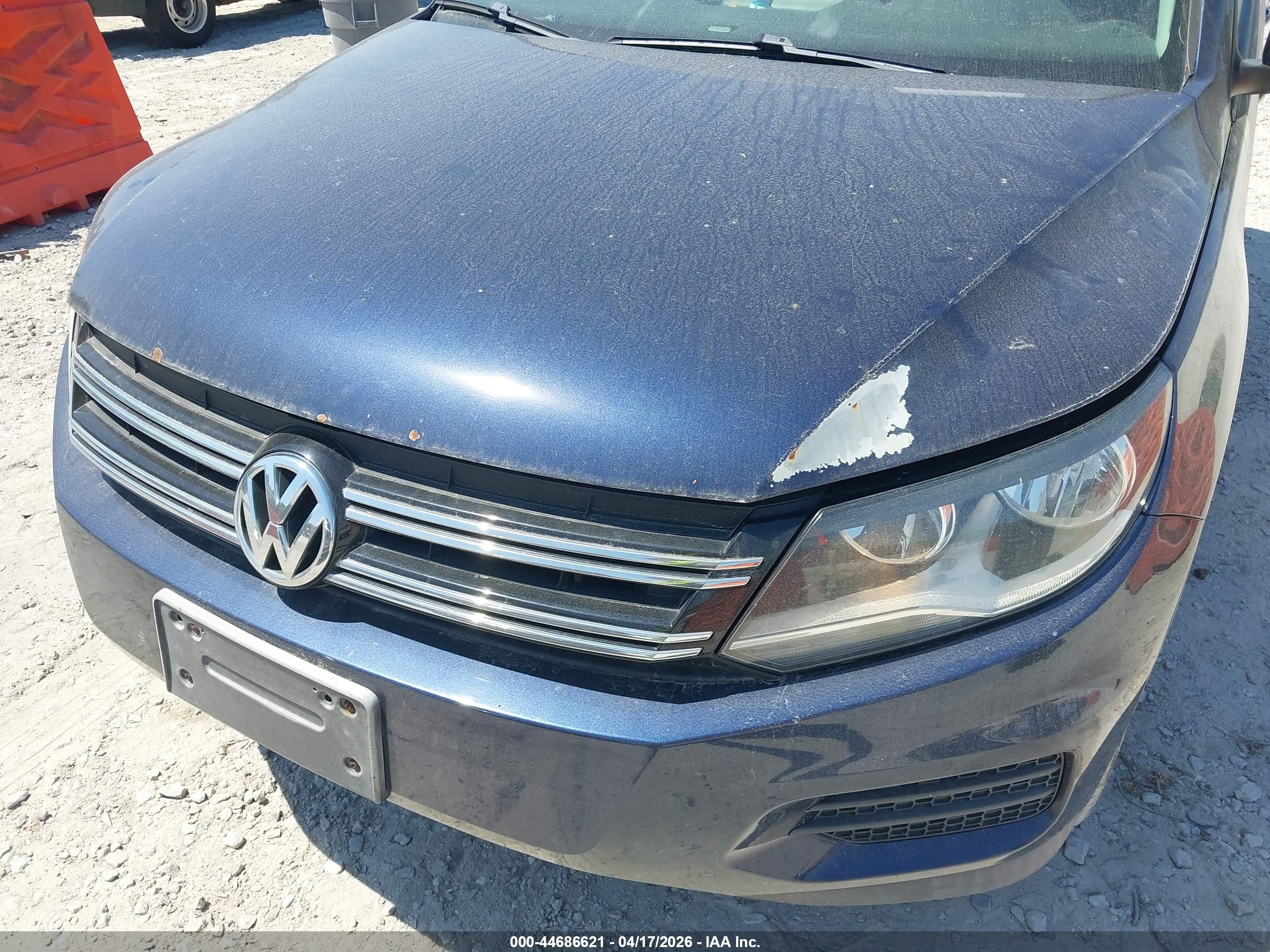 VOLKSWAGEN TIGUAN image 6
