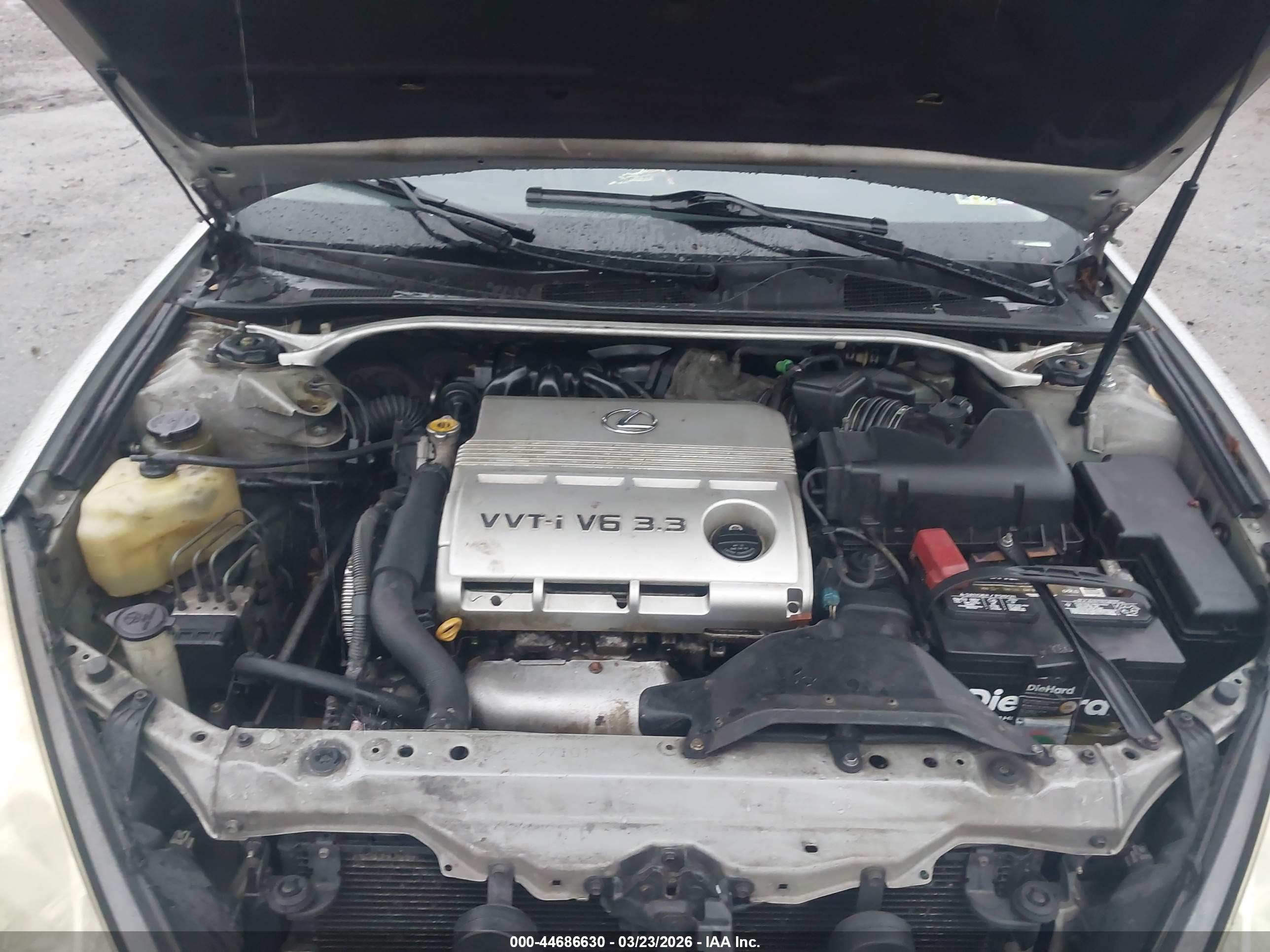 LEXUS ES image 10
