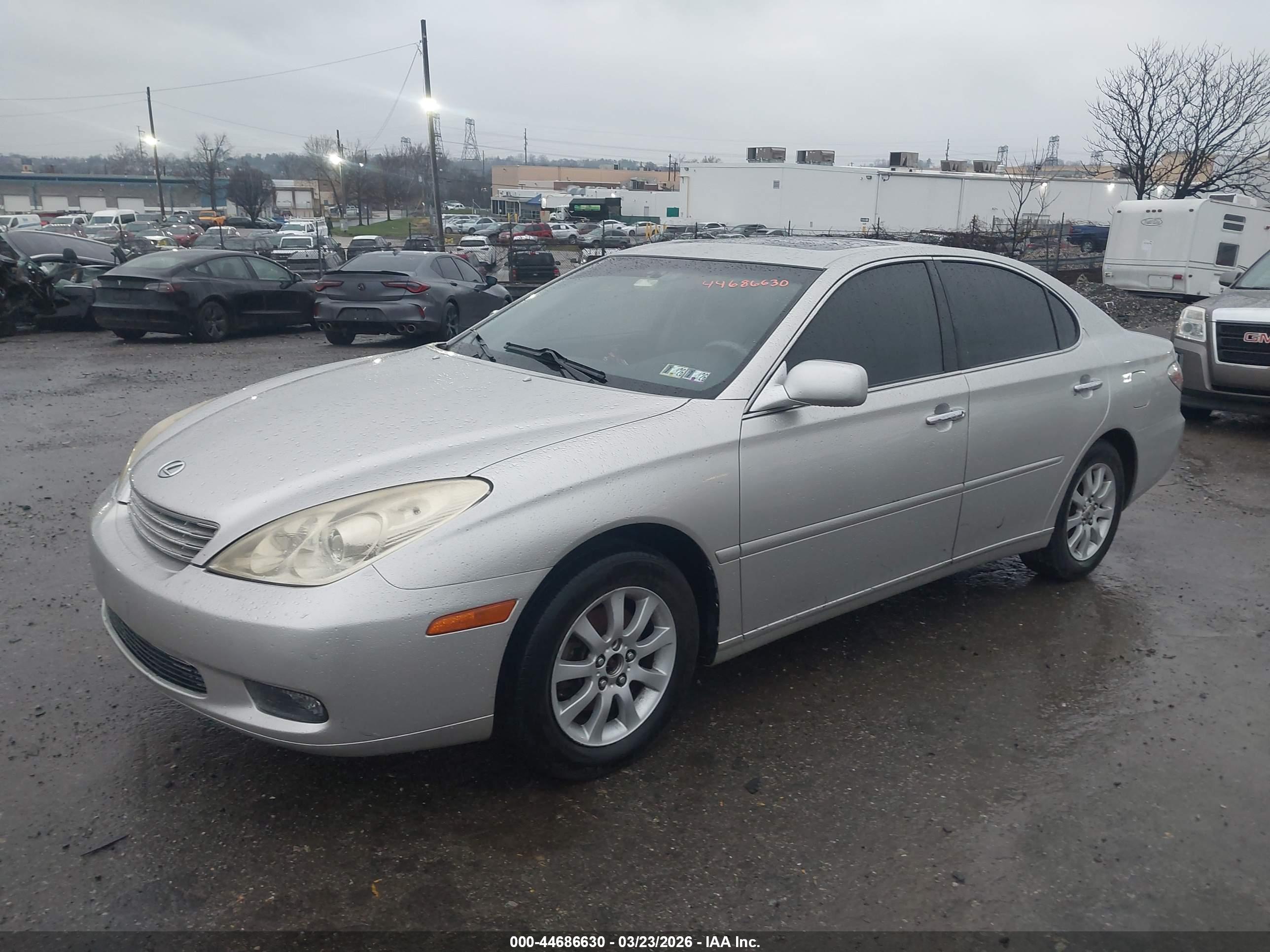 LEXUS ES image 2
