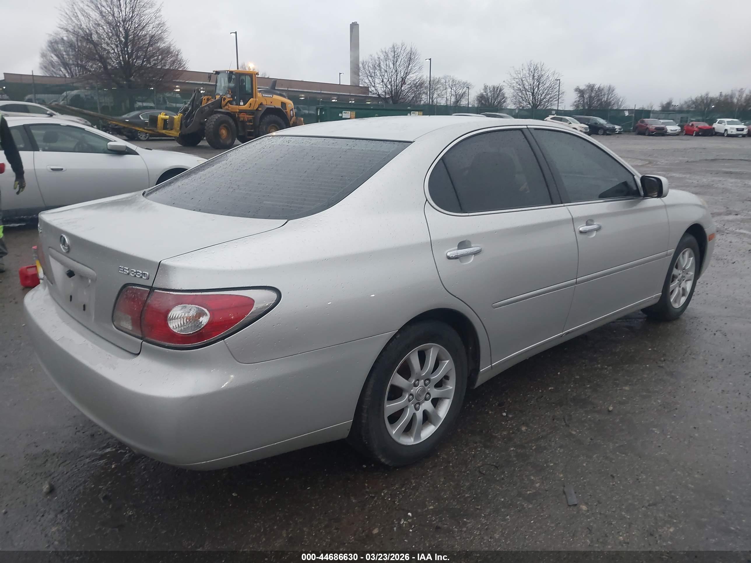 LEXUS ES image 4