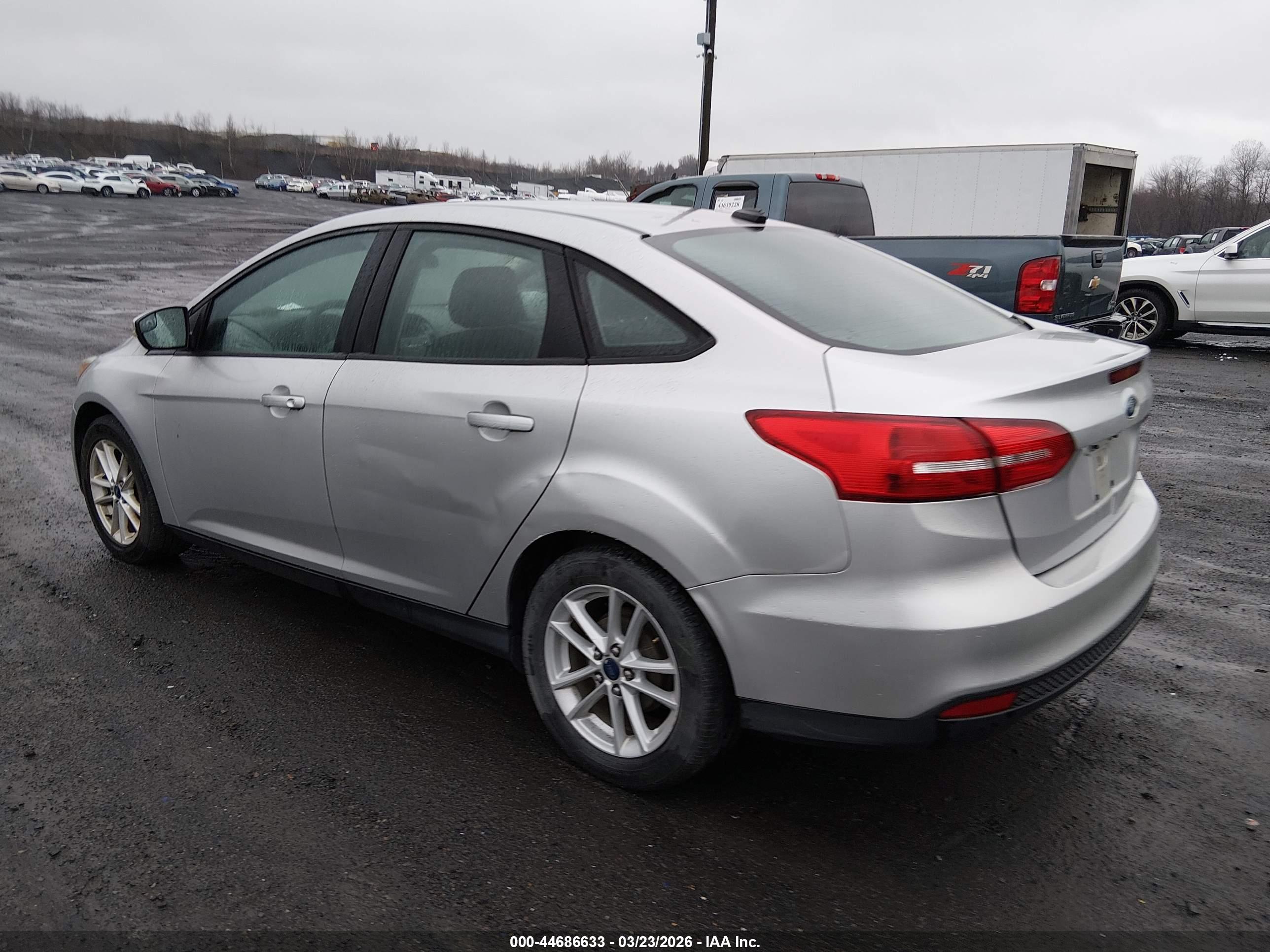 FORD FOCUS image 3