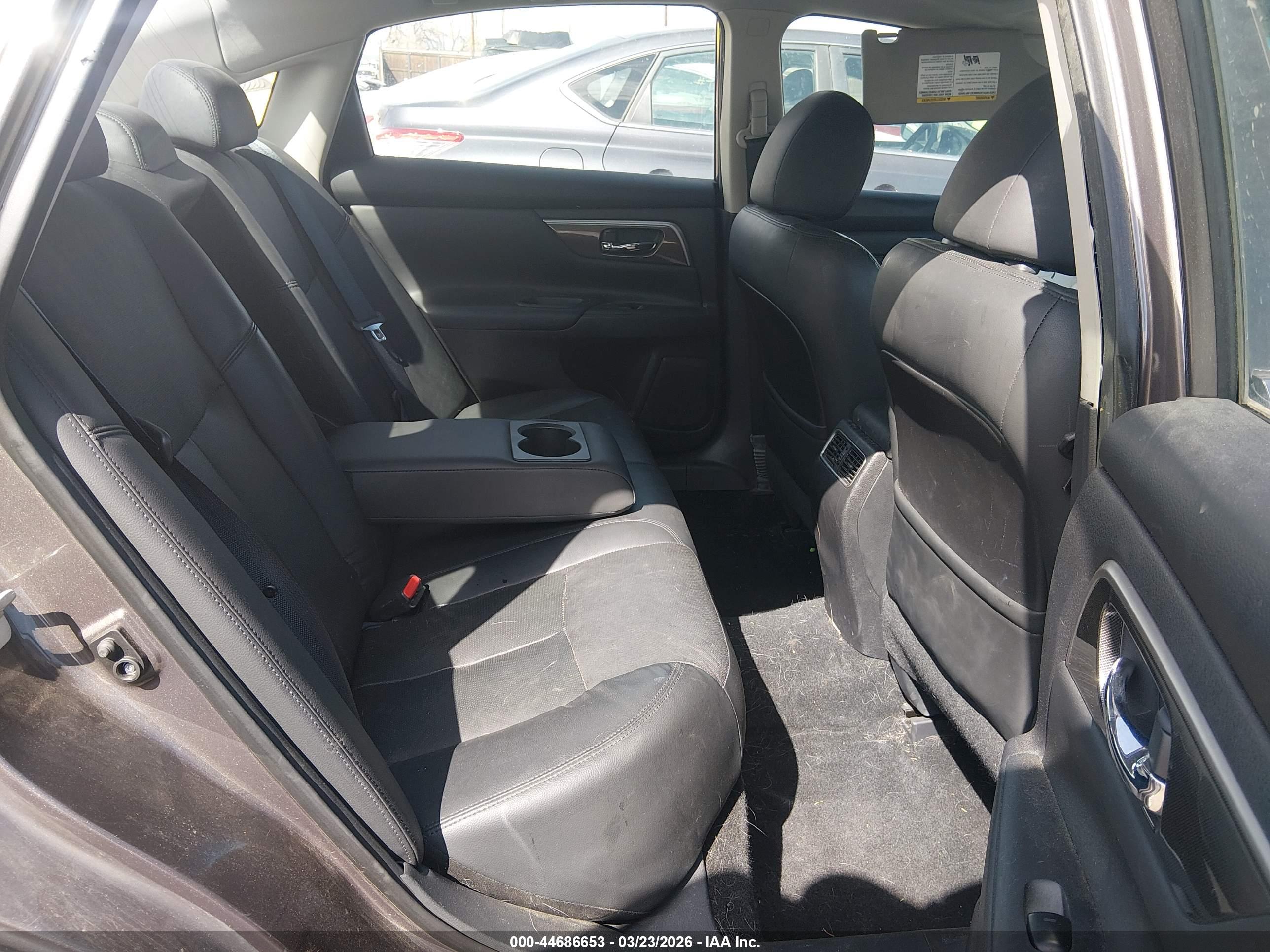 NISSAN ALTIMA image 8