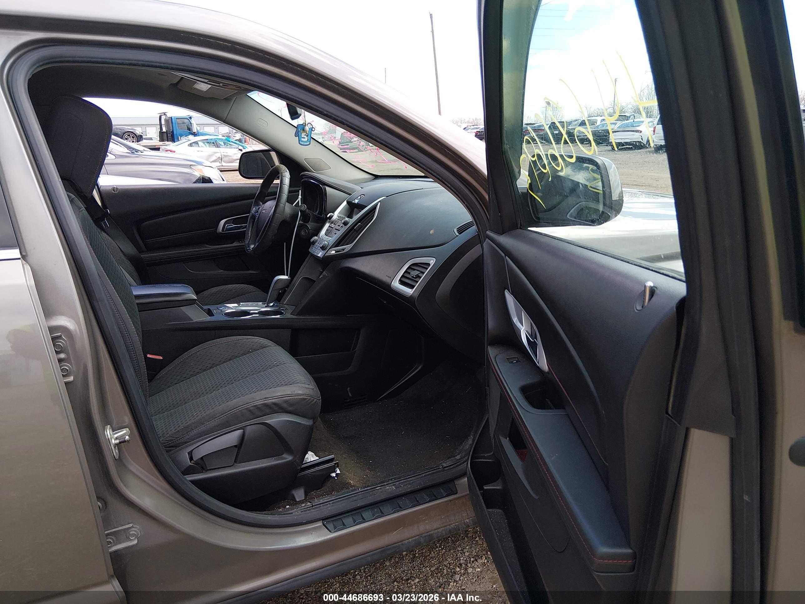 GMC TERRAIN image 5