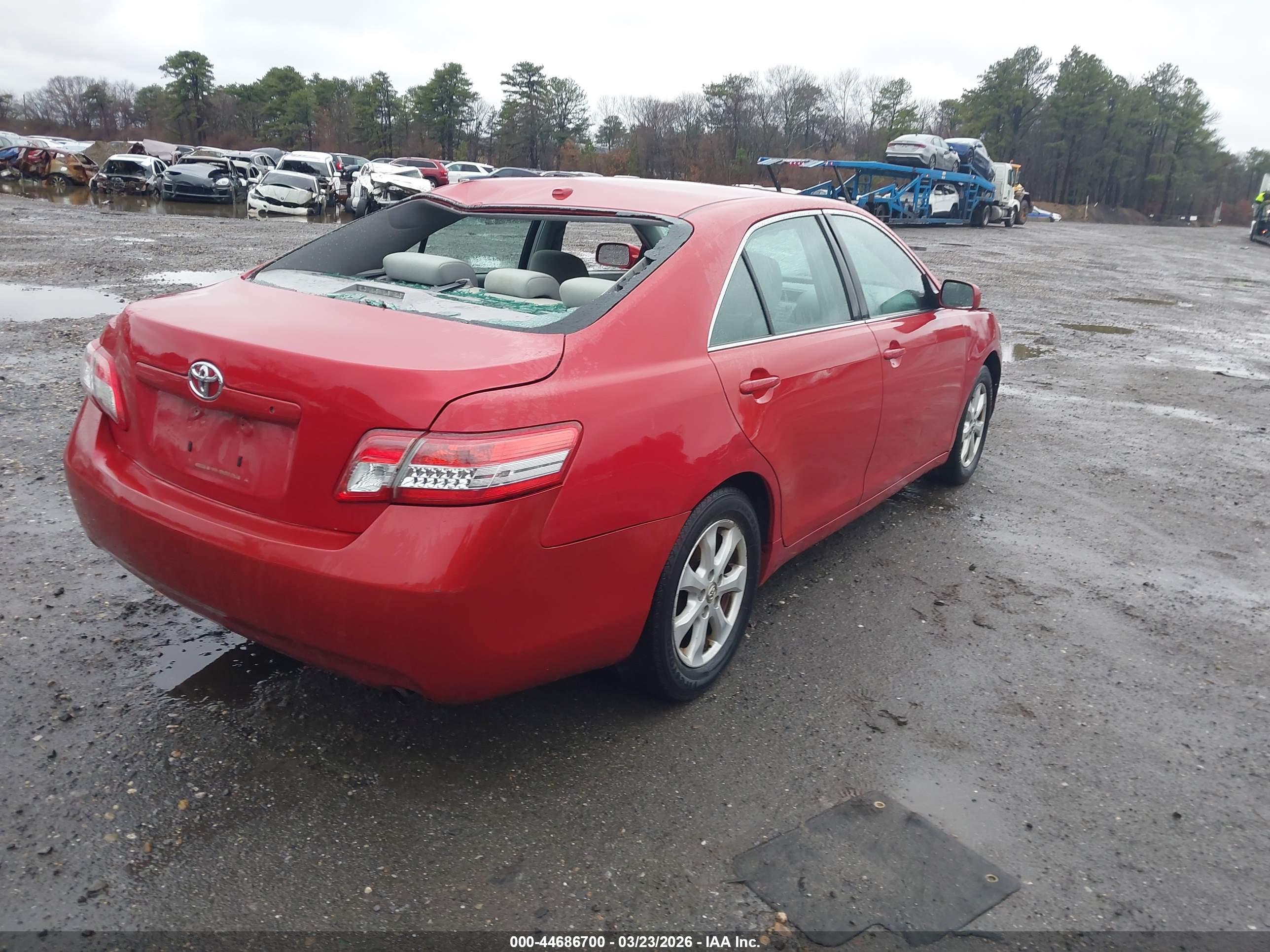 TOYOTA CAMRY image 4