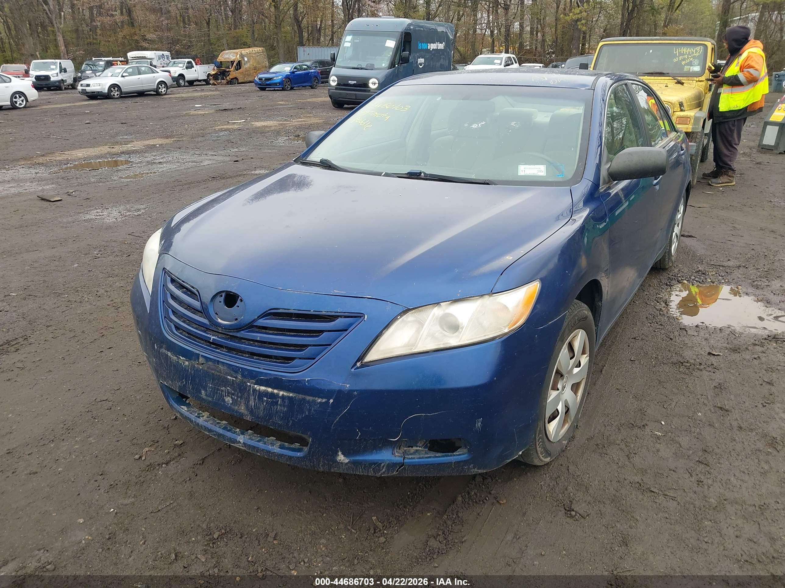 TOYOTA CAMRY image 6