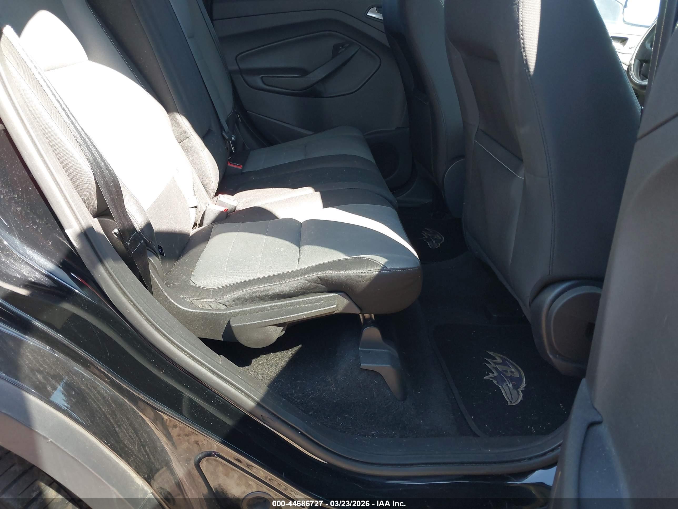 FORD ESCAPE image 8