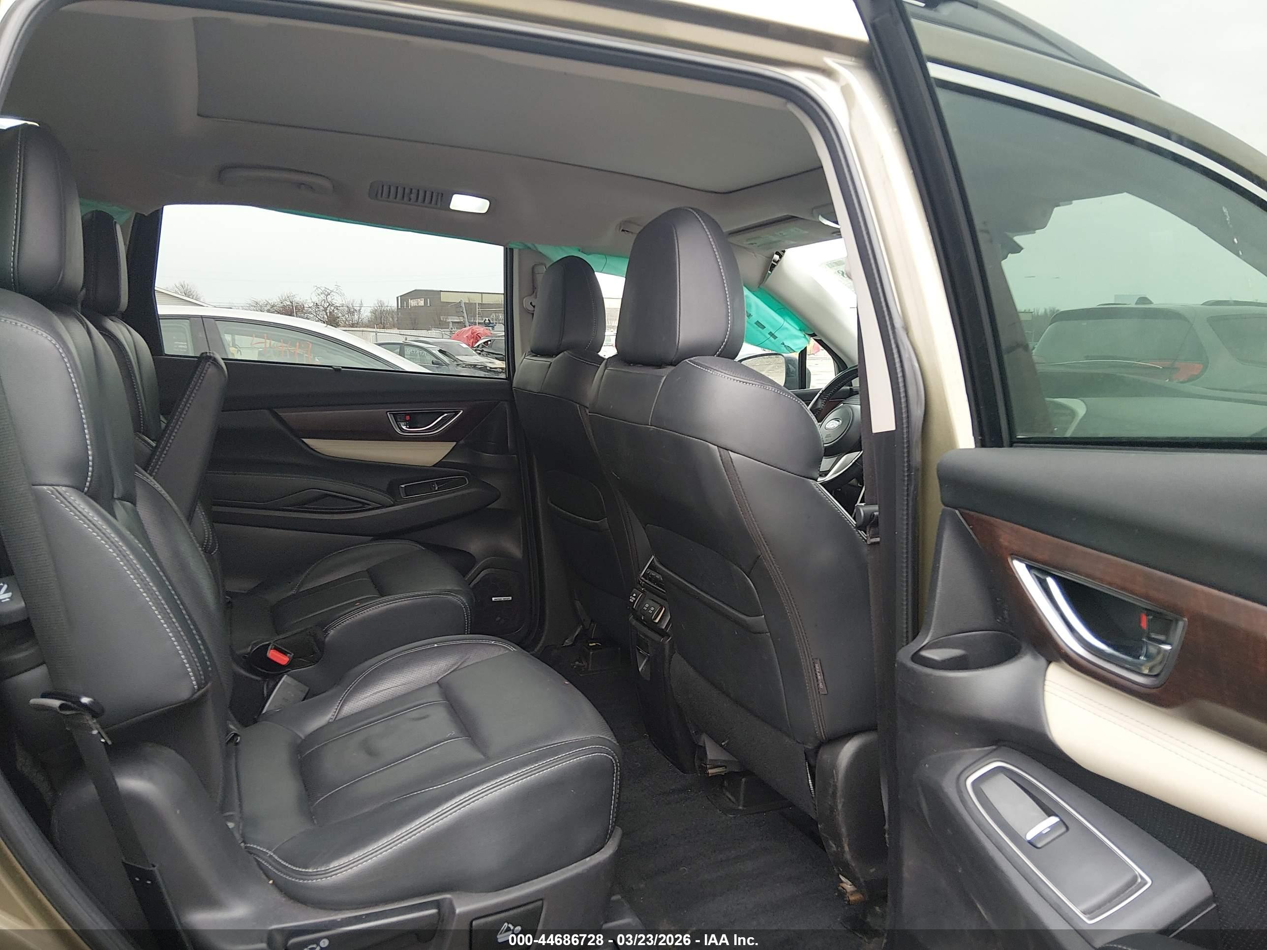SUBARU ASCENT image 8