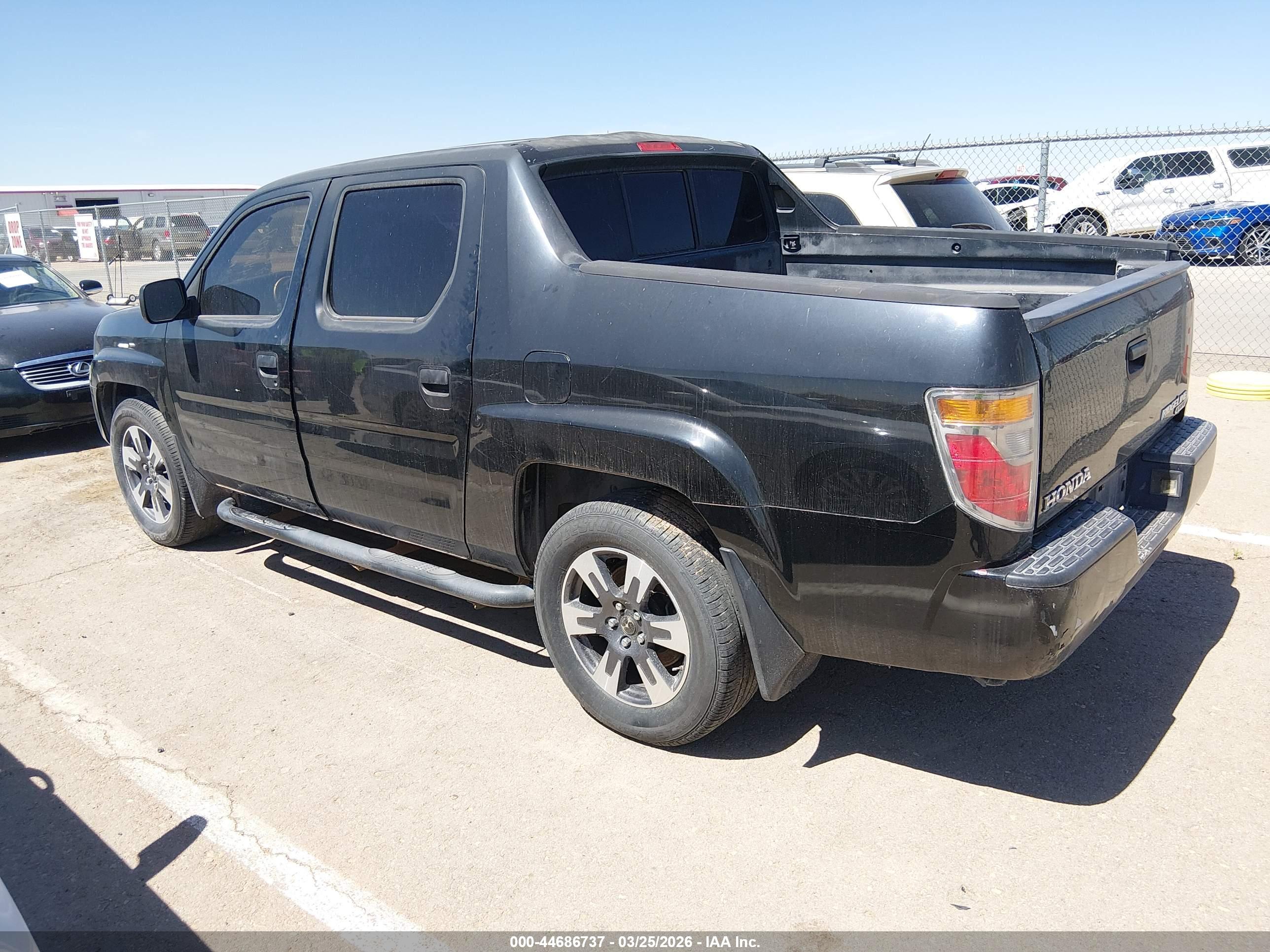 HONDA RIDGELINE image 3