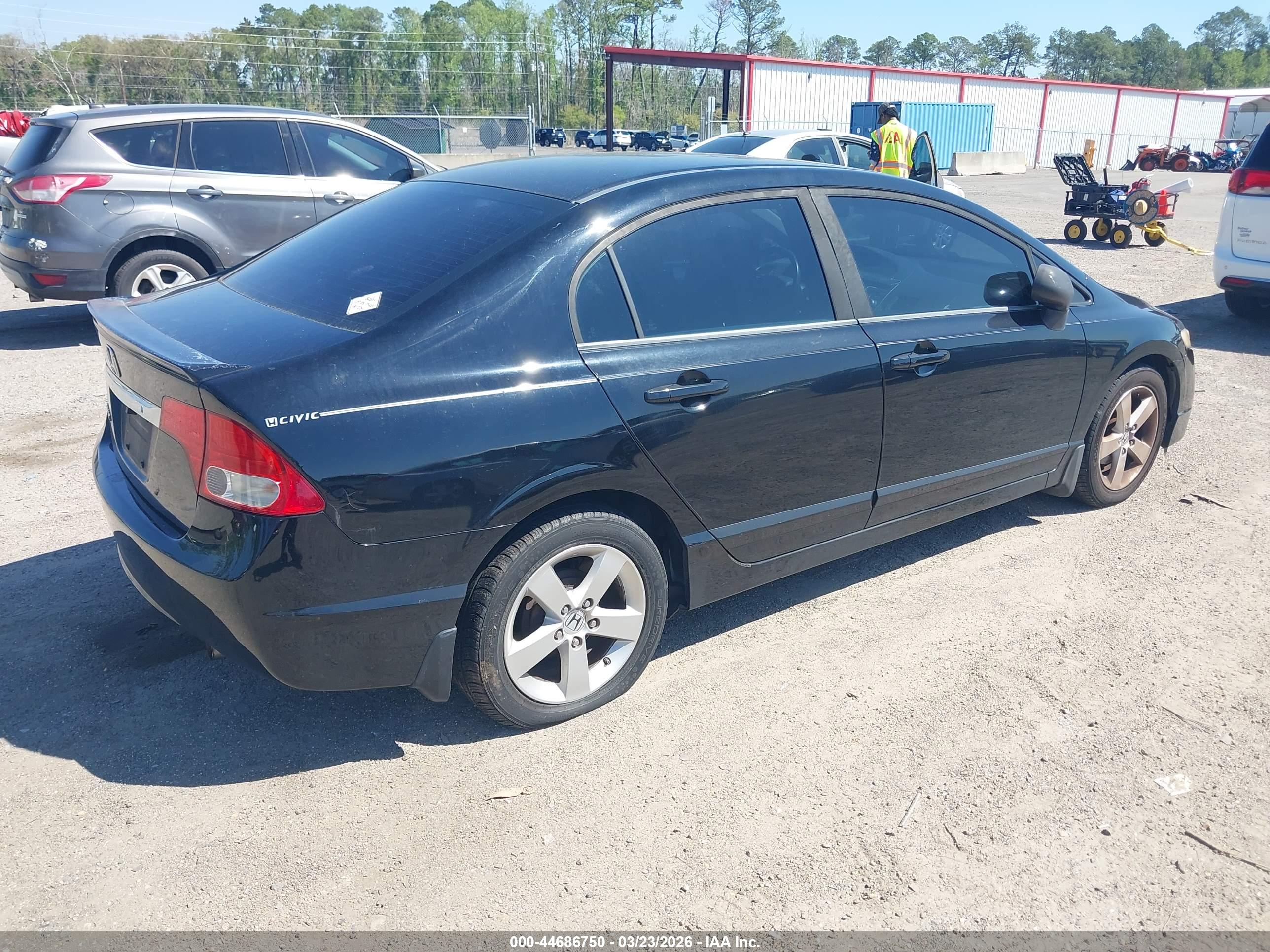 HONDA CIVIC image 4