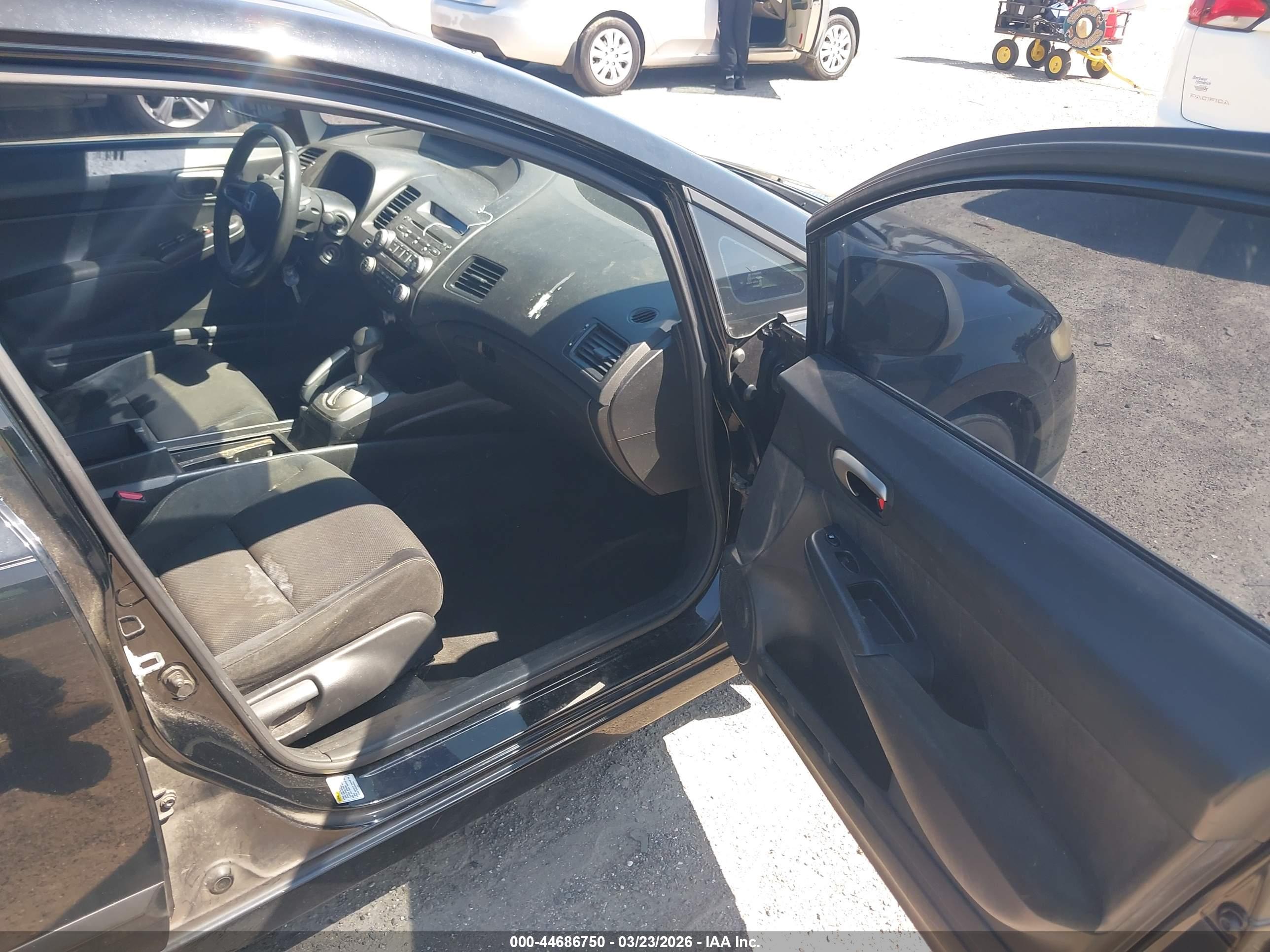 HONDA CIVIC image 5