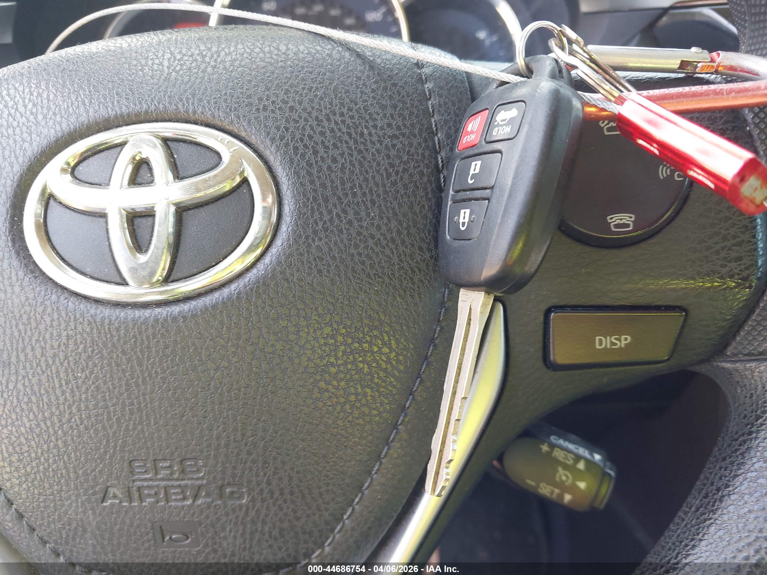 TOYOTA COROLLA image 11