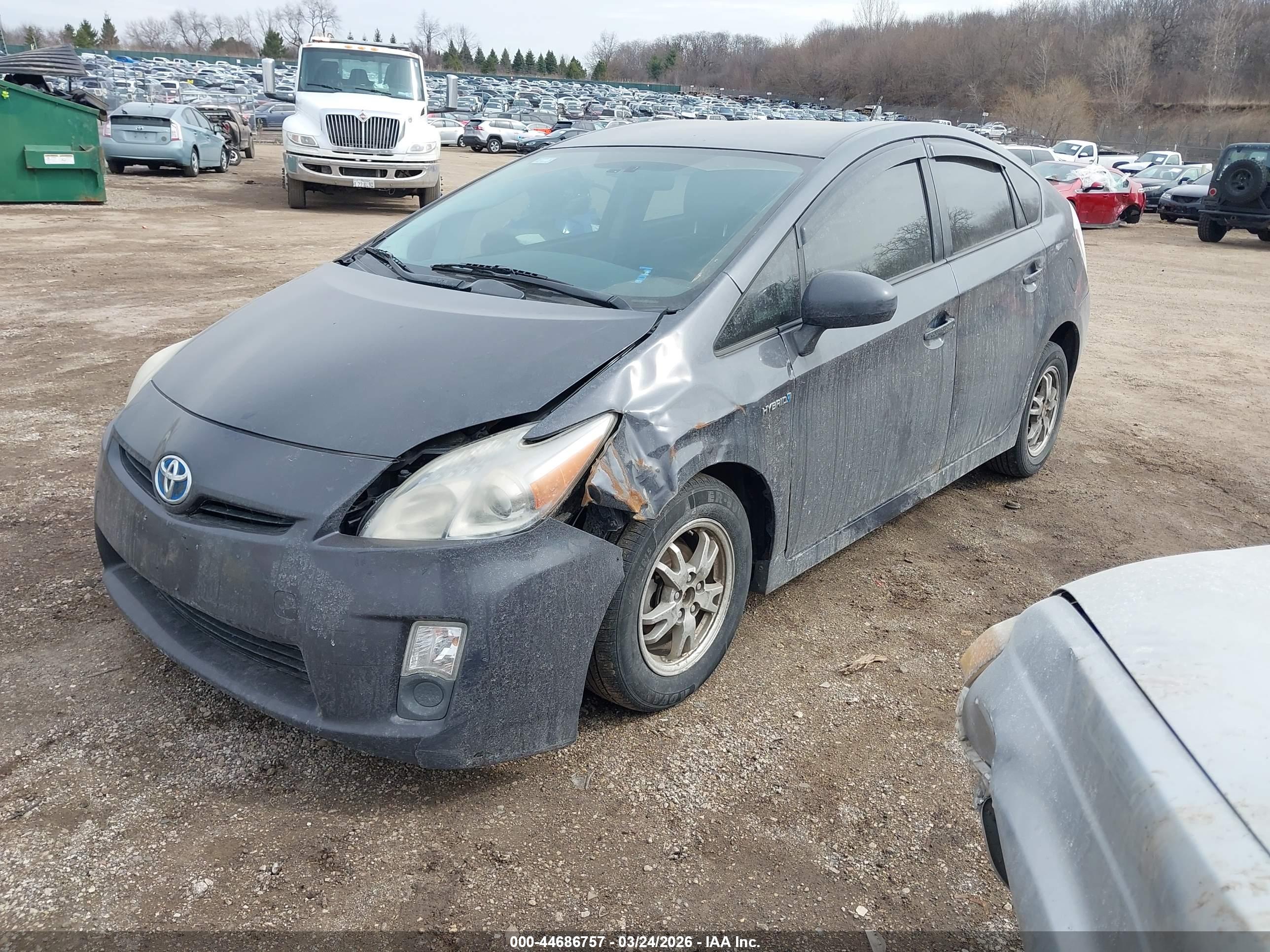 TOYOTA PRIUS image 2