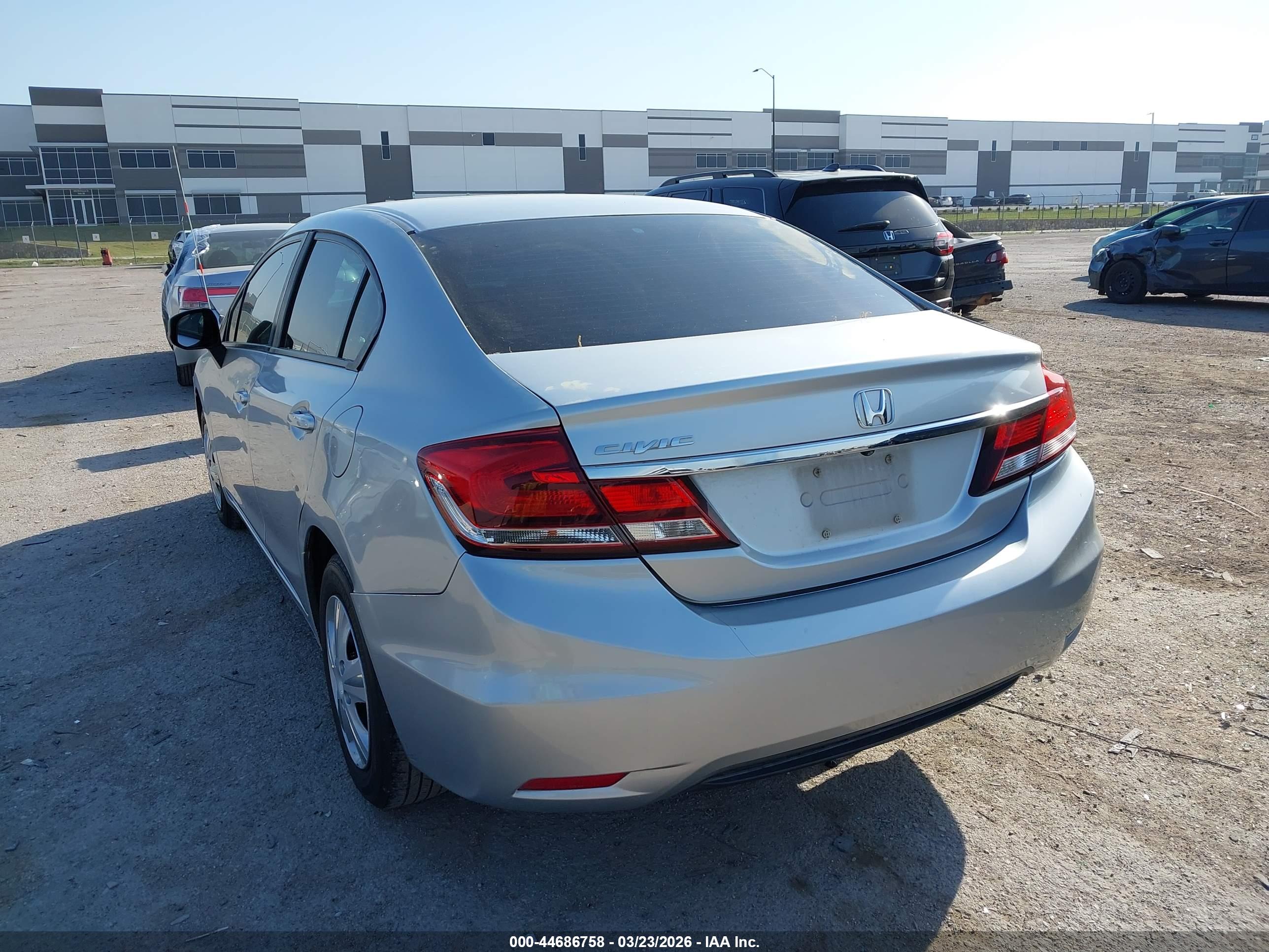 HONDA CIVIC image 3