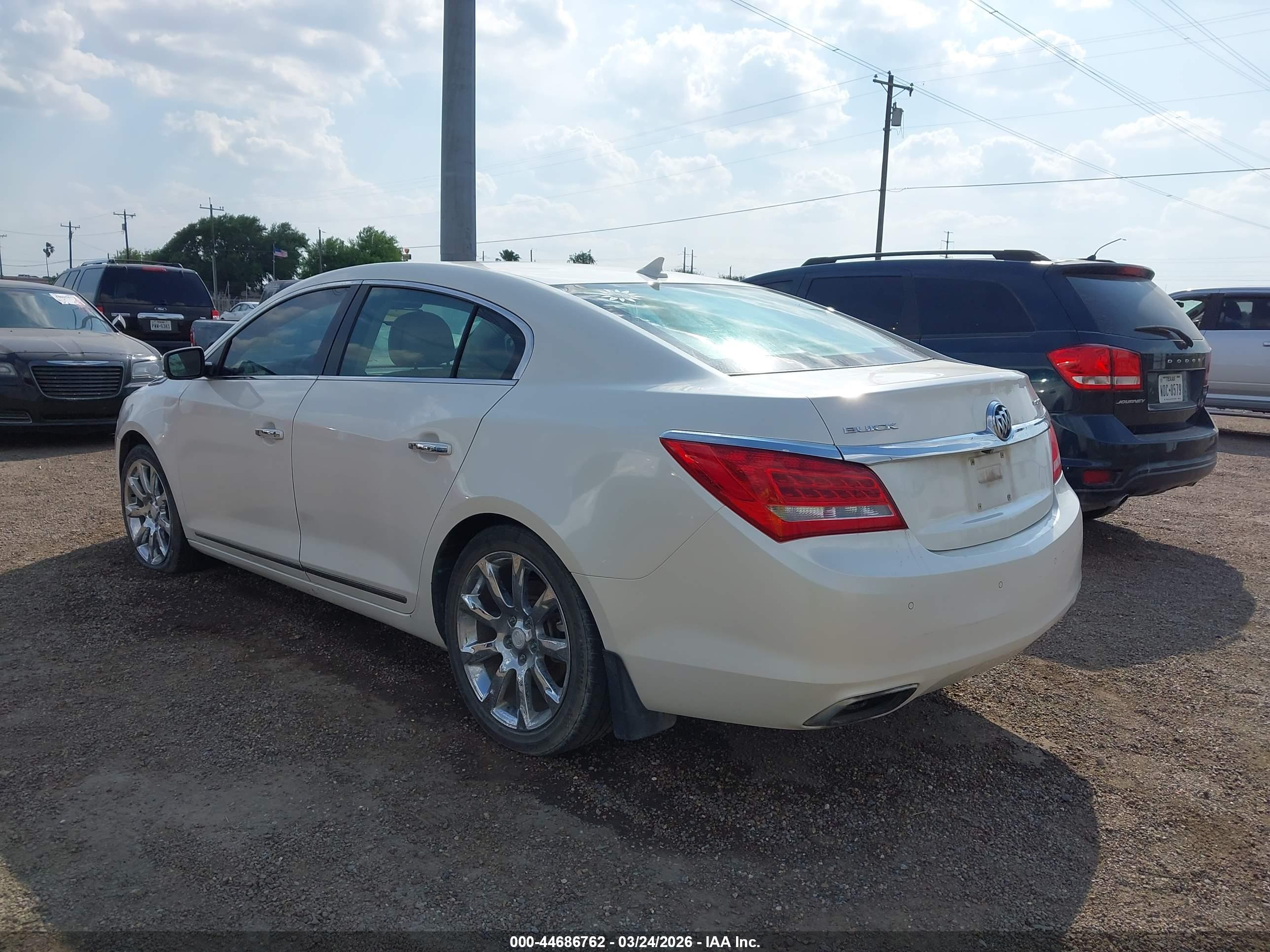BUICK LACROSSE image 3