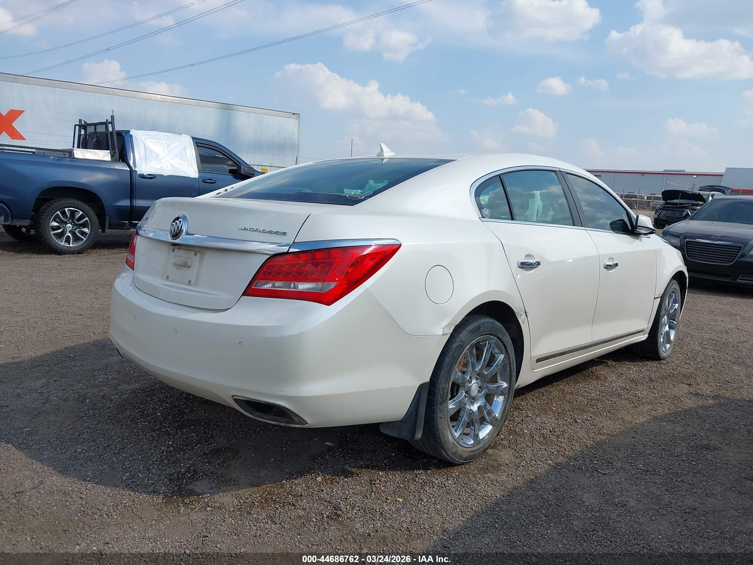 BUICK LACROSSE image 4