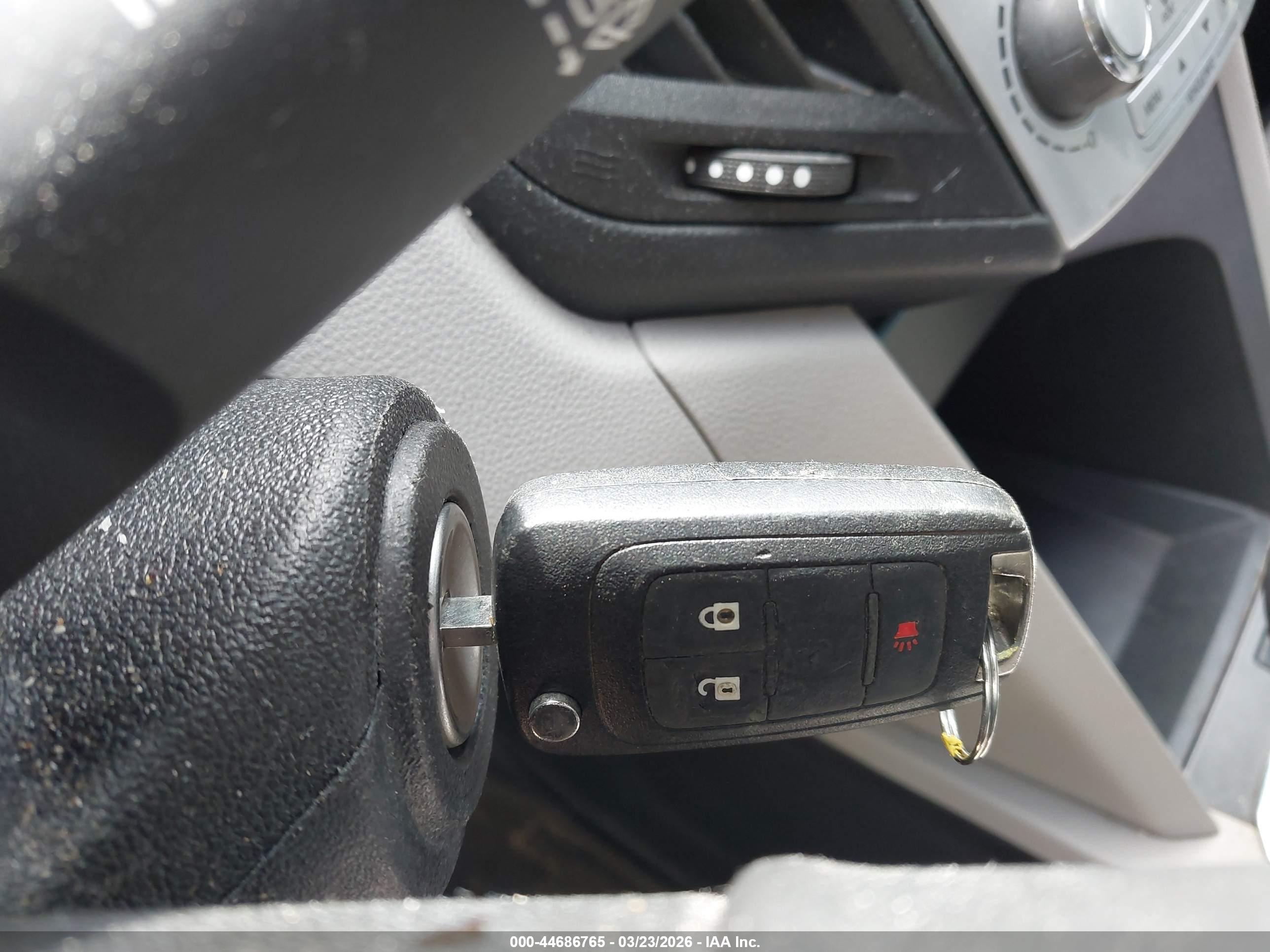 CHEVROLET EQUINOX image 11