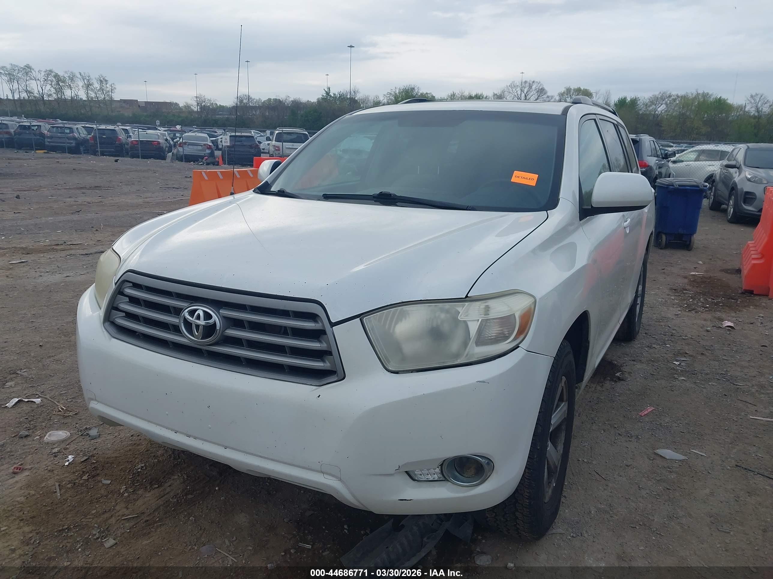 TOYOTA HIGHLANDER image 6