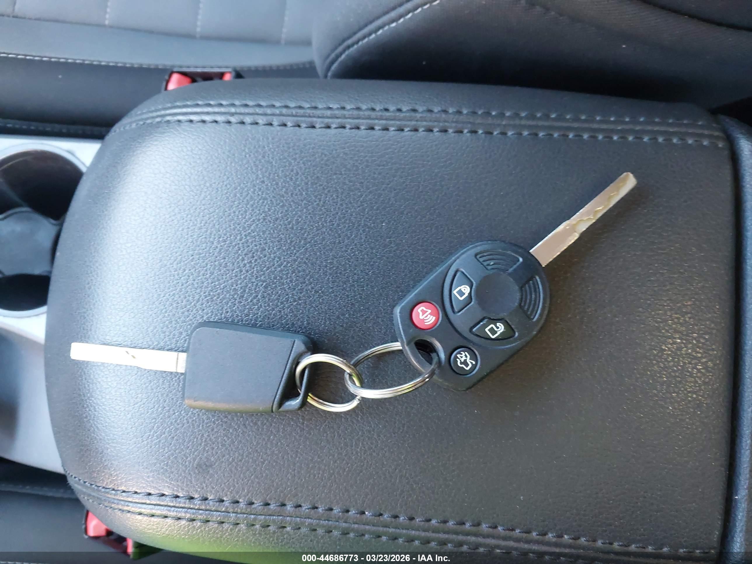FORD ESCAPE image 11
