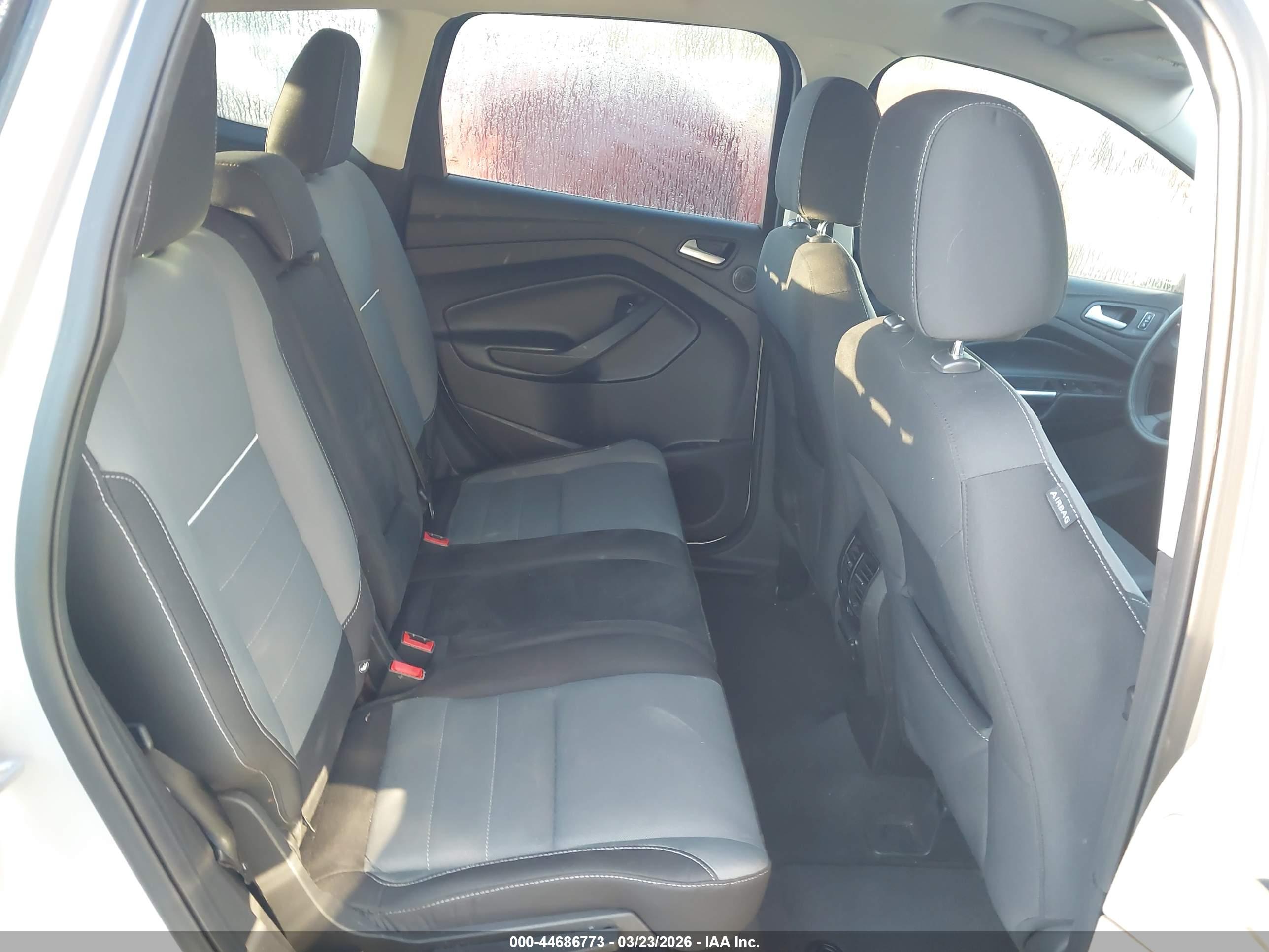 FORD ESCAPE image 8