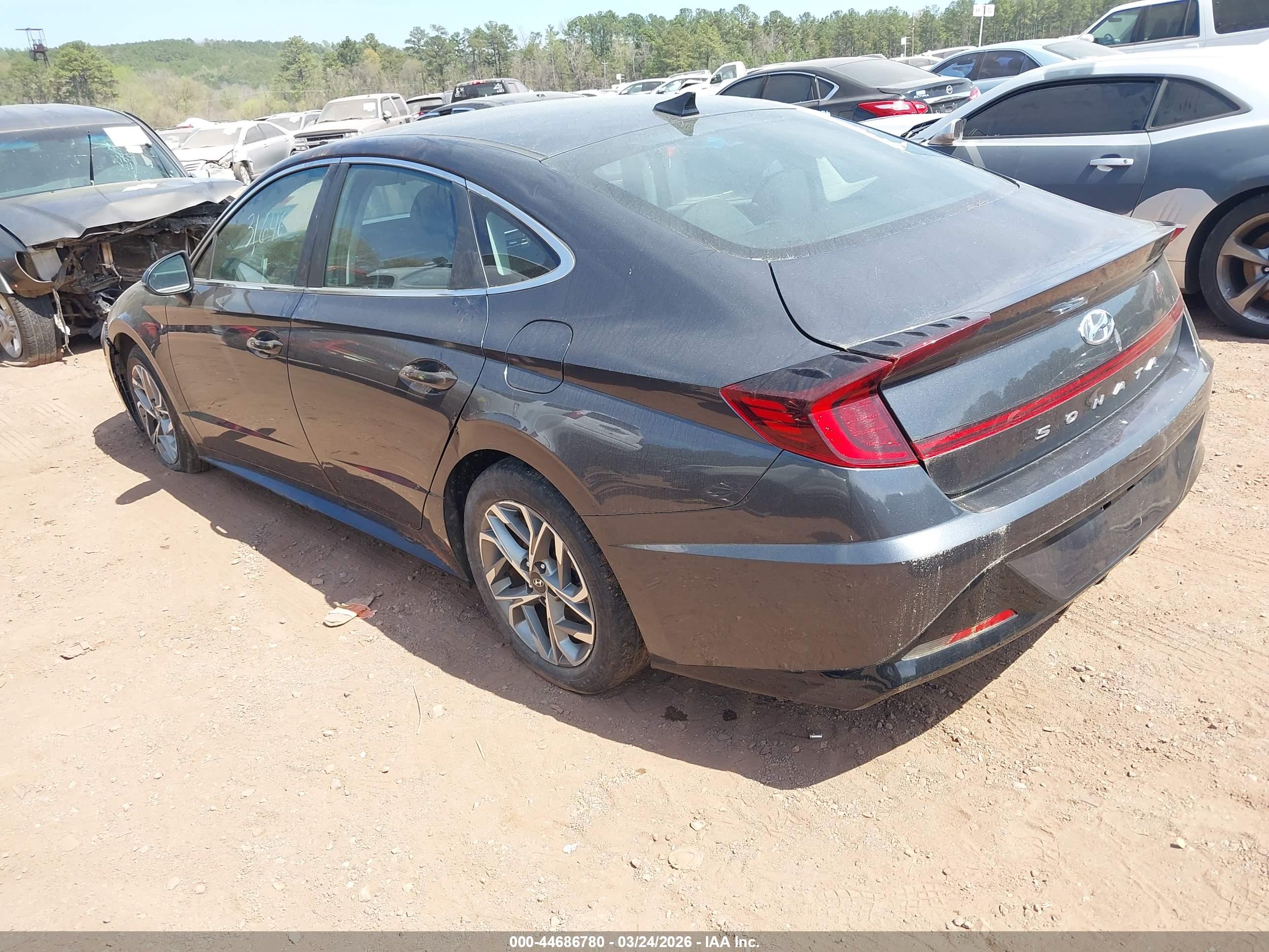HYUNDAI SONATA image 3