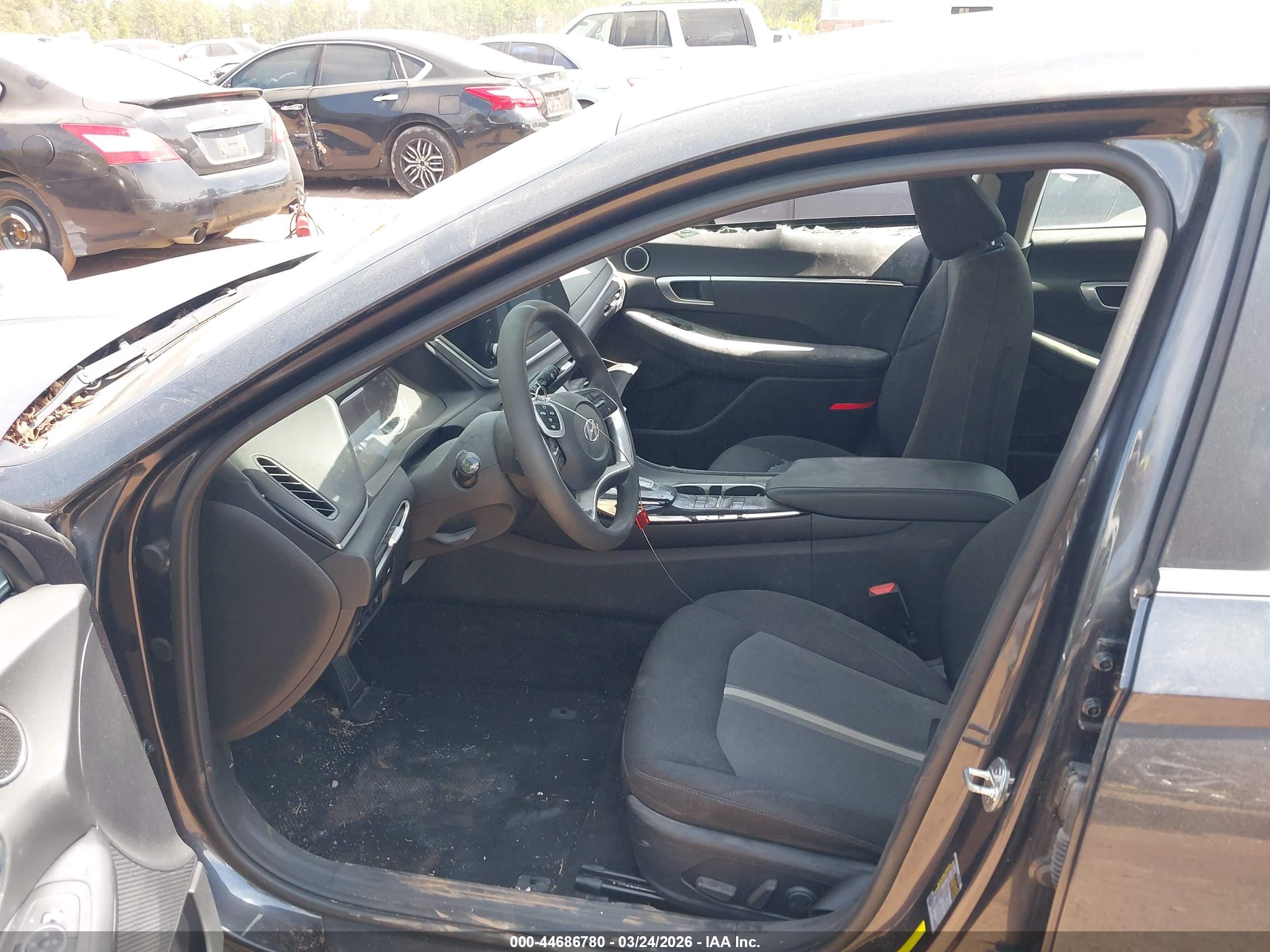 HYUNDAI SONATA image 5