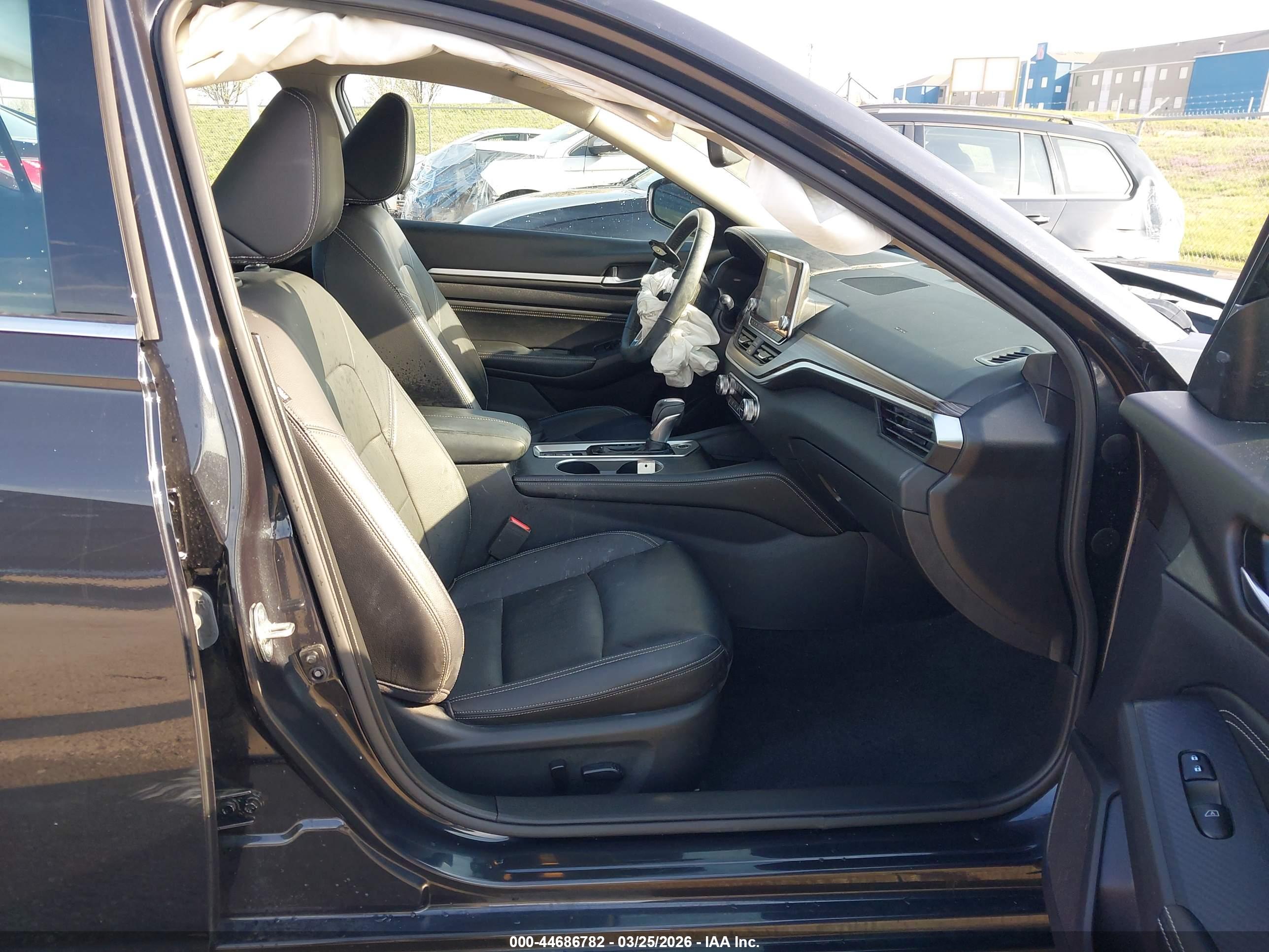 NISSAN ALTIMA image 5