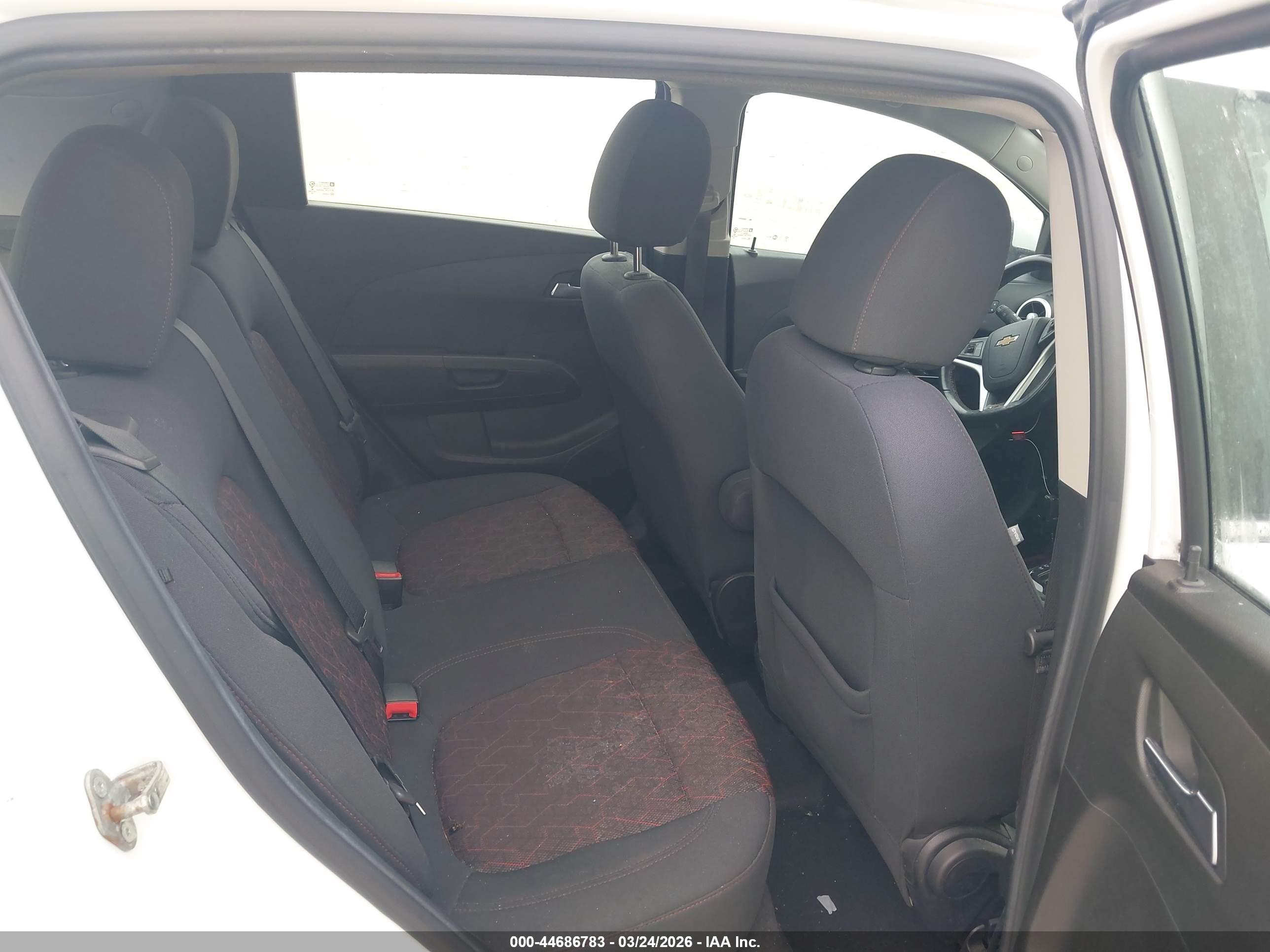 CHEVROLET SONIC image 8