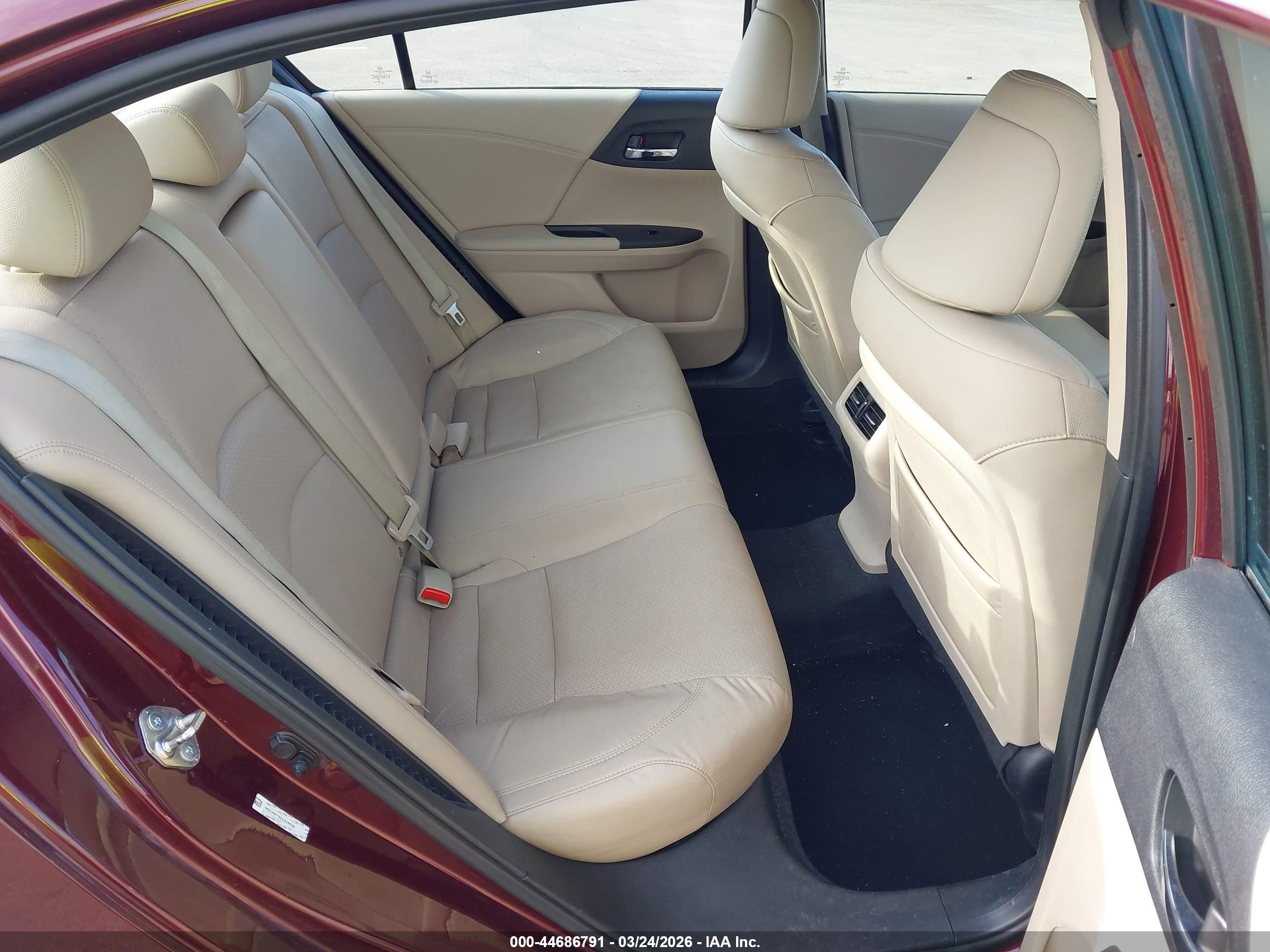 HONDA ACCORD image 8