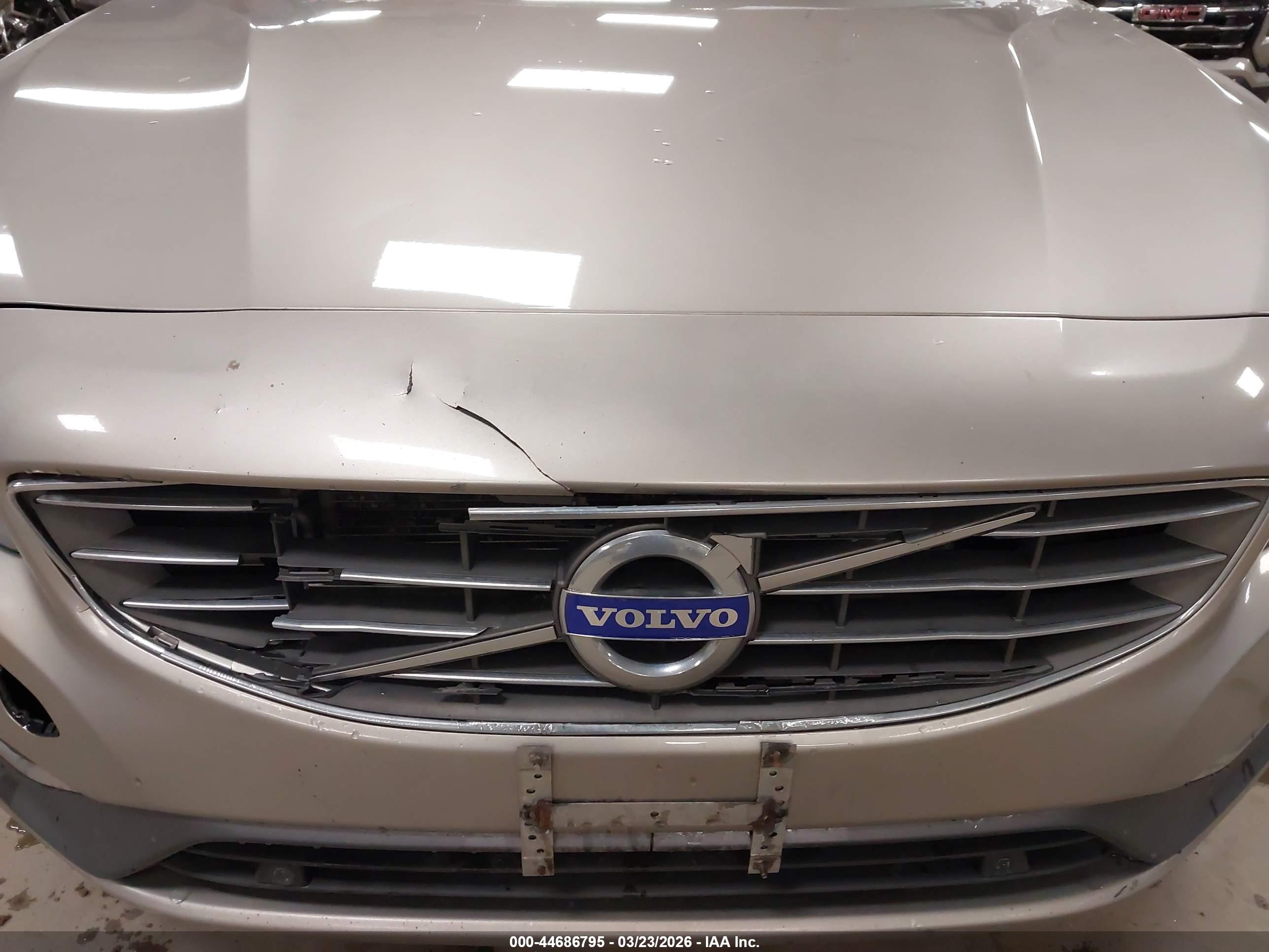 VOLVO S60 image 6