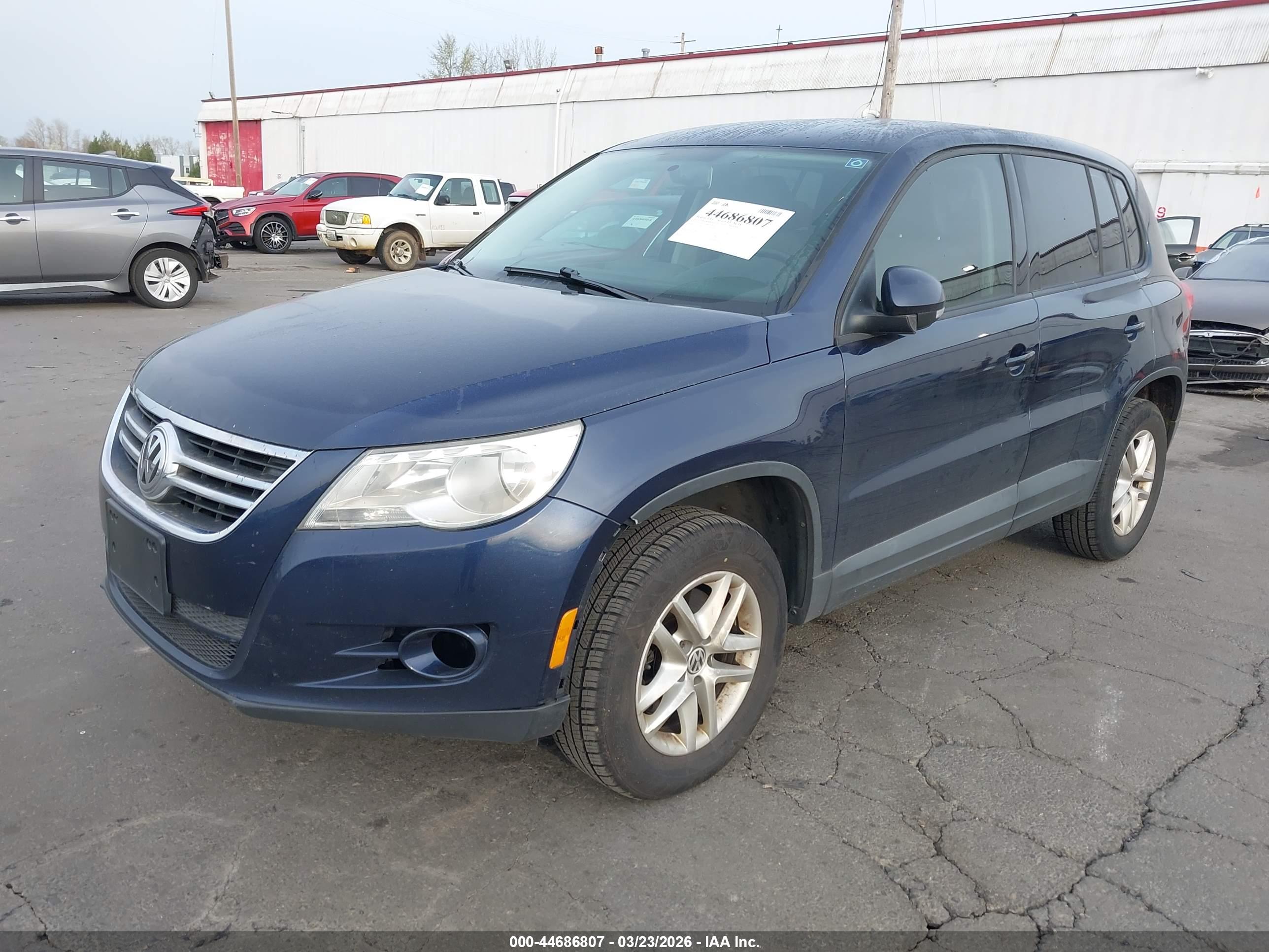 VOLKSWAGEN TIGUAN image 2