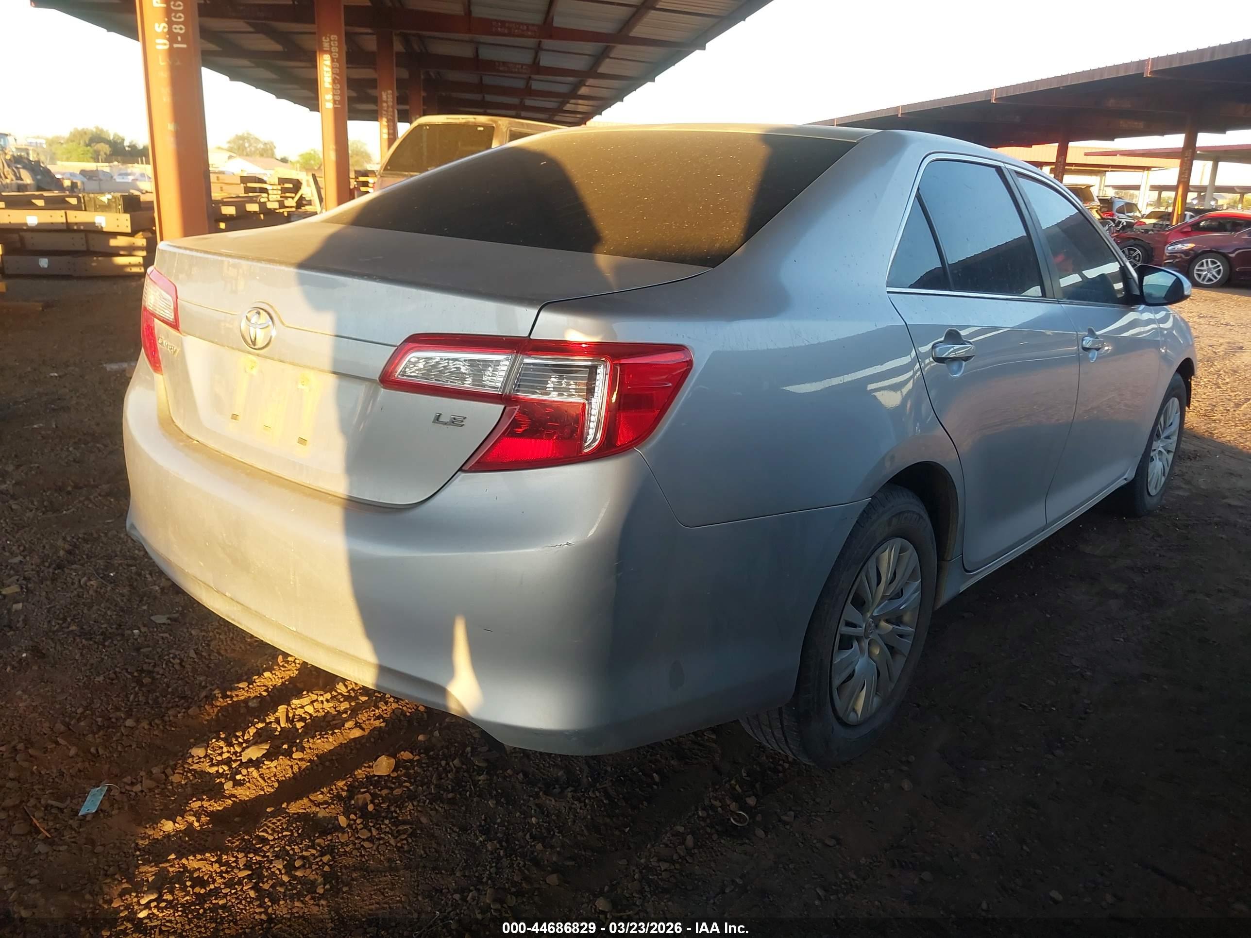 TOYOTA CAMRY image 4