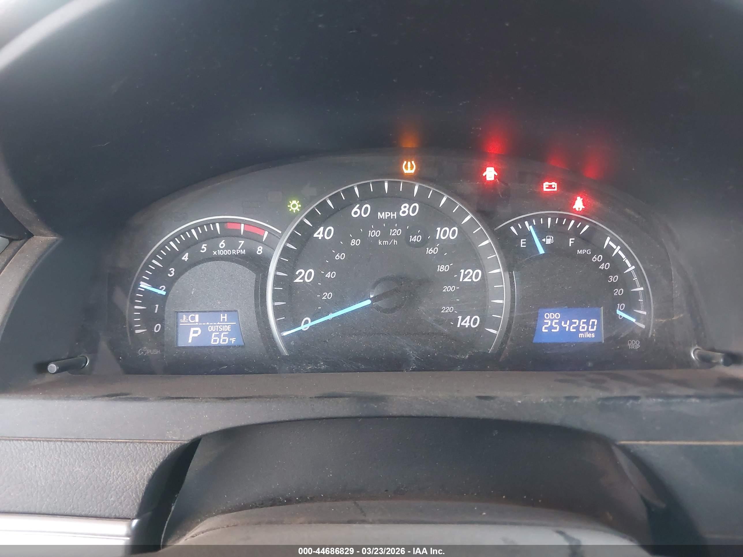 TOYOTA CAMRY image 7