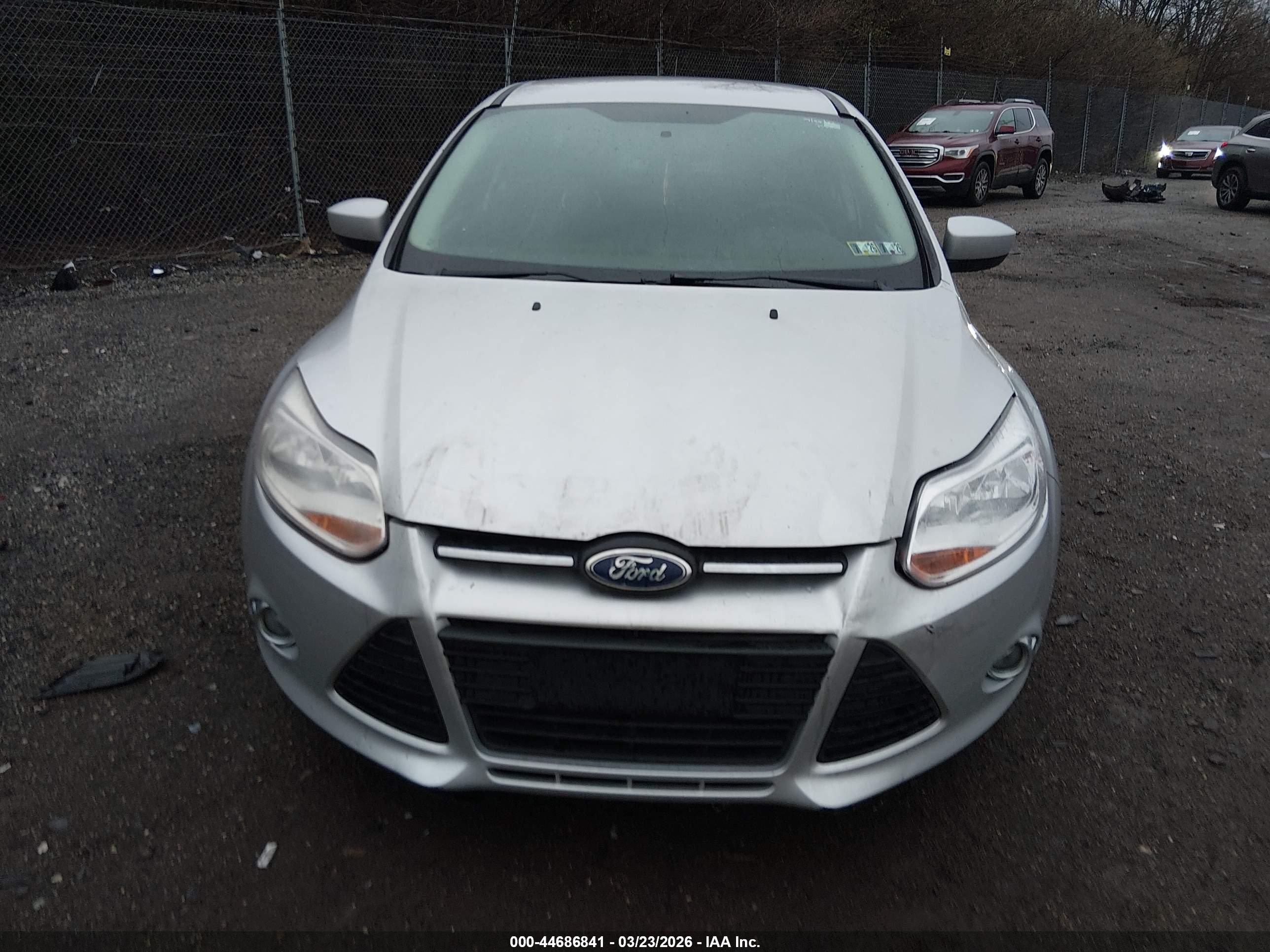 FORD FOCUS image 6
