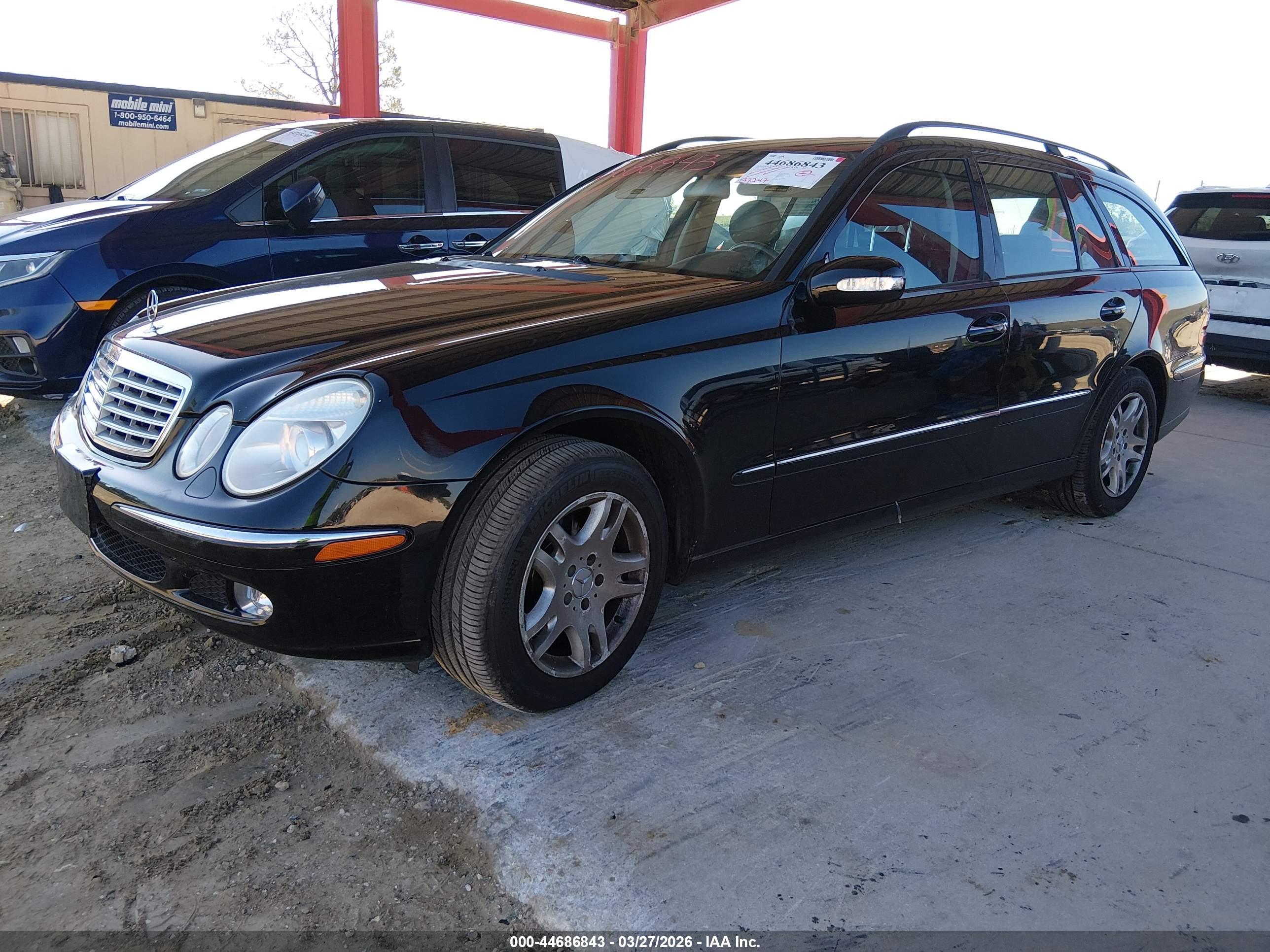 MERCEDES-BENZ E image 2