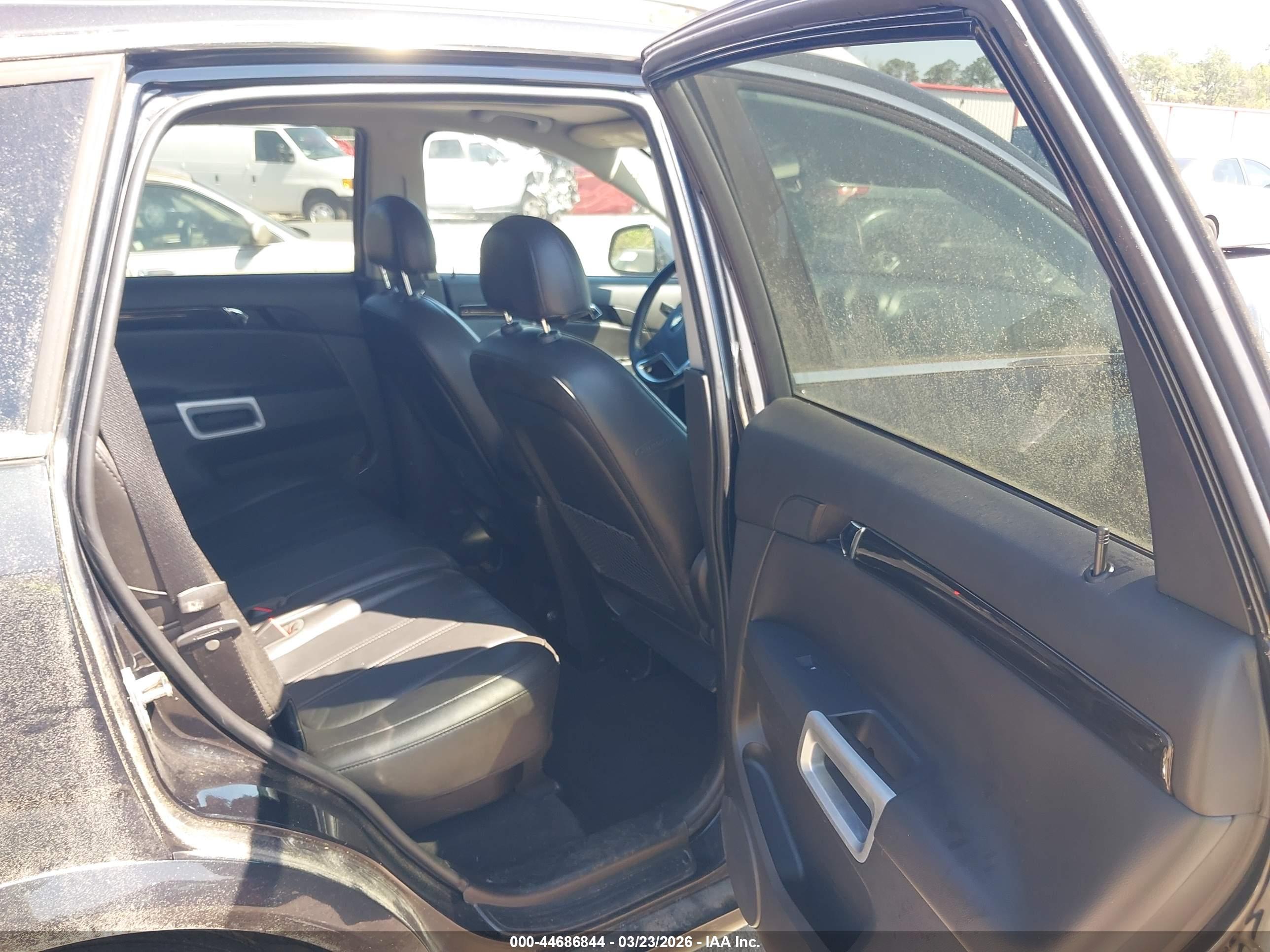 CHEVROLET CAPTIVA image 8