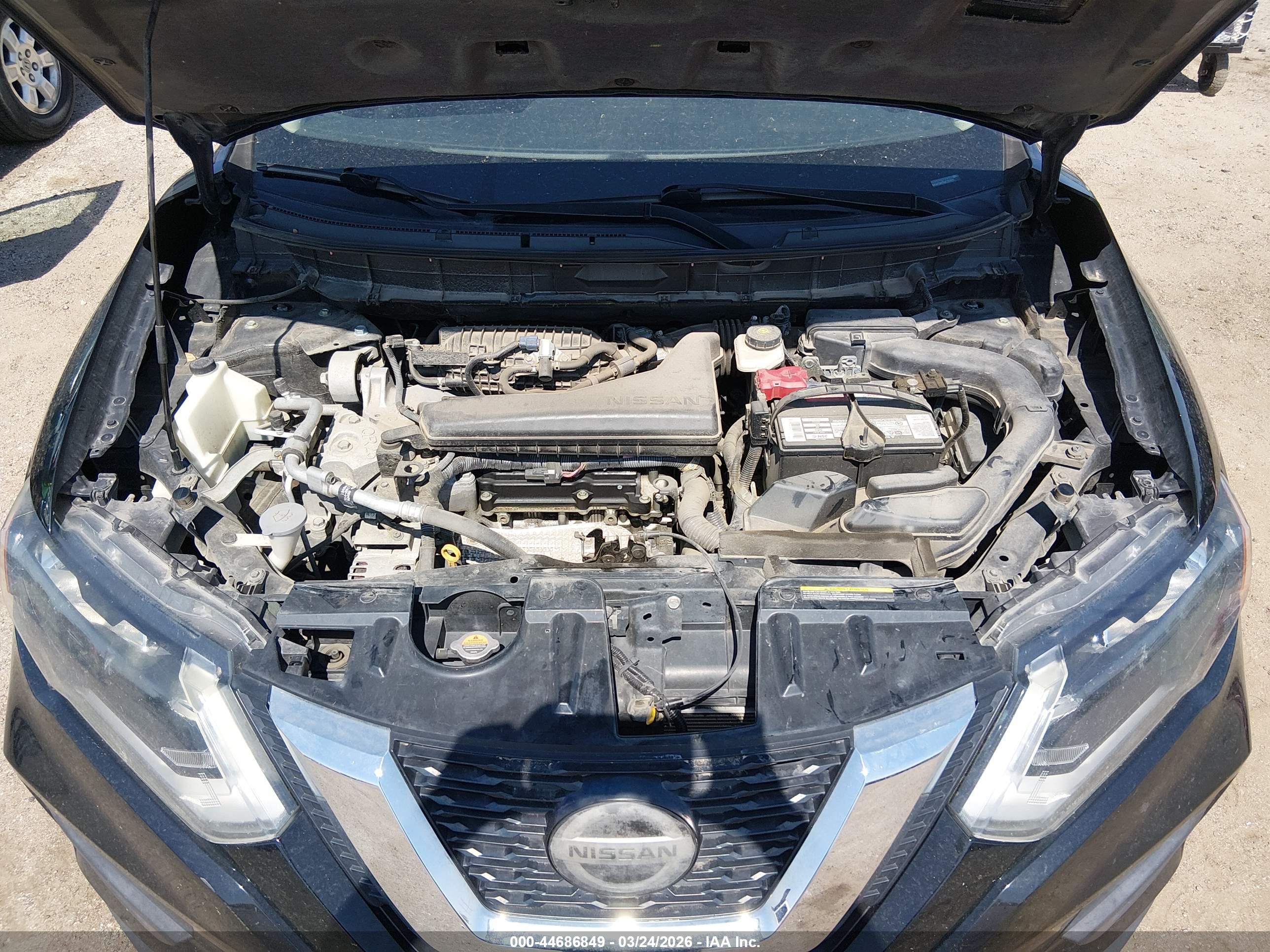 NISSAN ROGUE image 10