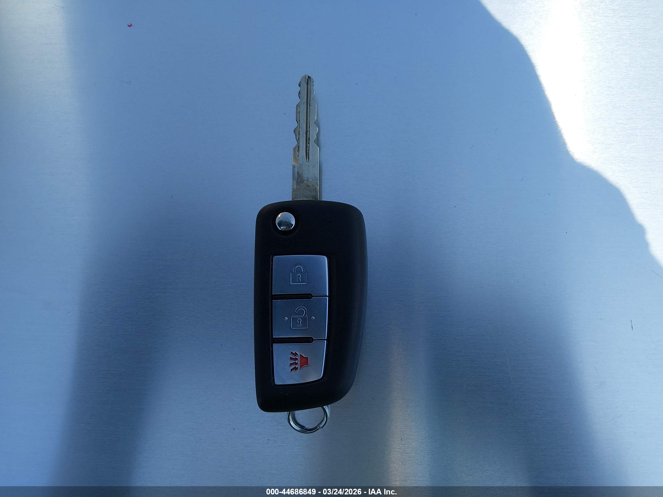 NISSAN ROGUE image 11