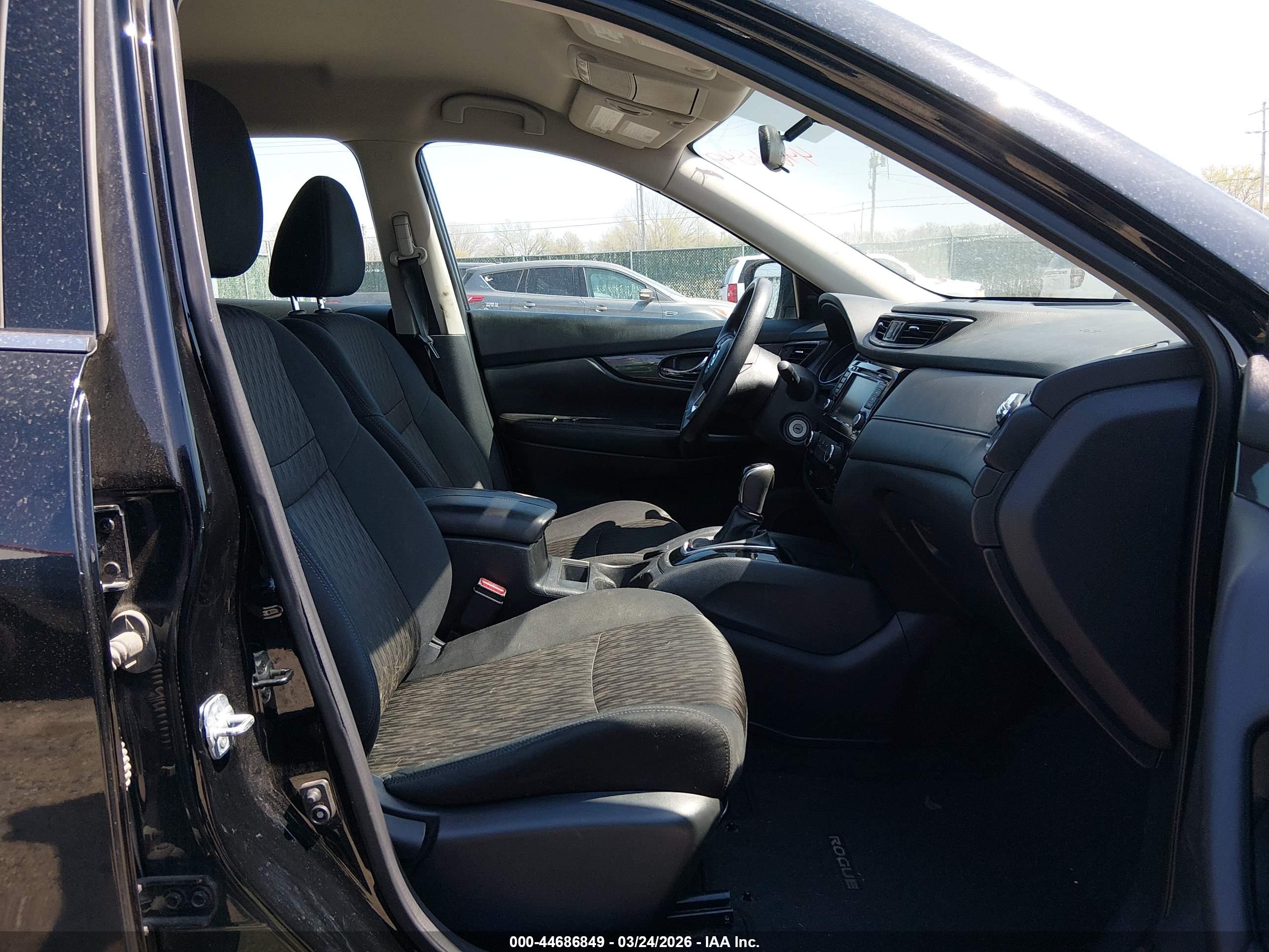 NISSAN ROGUE image 5