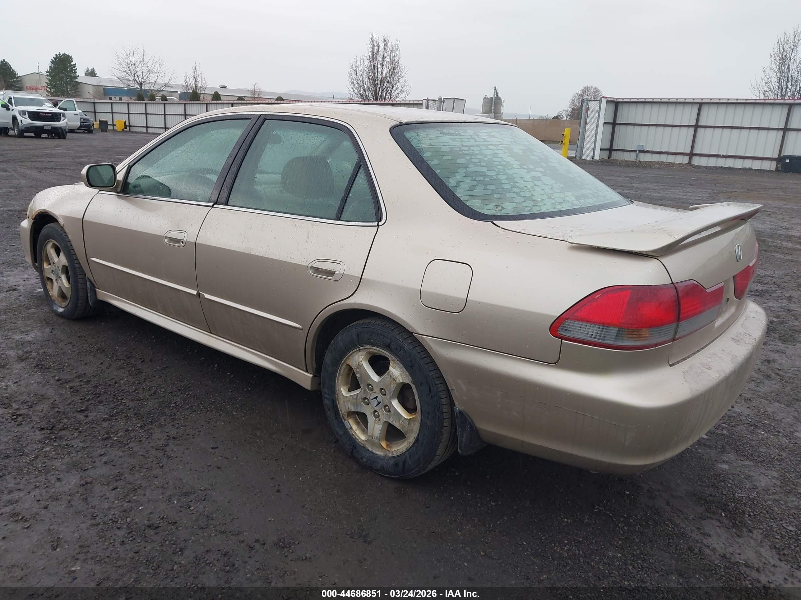 HONDA ACCORD image 3