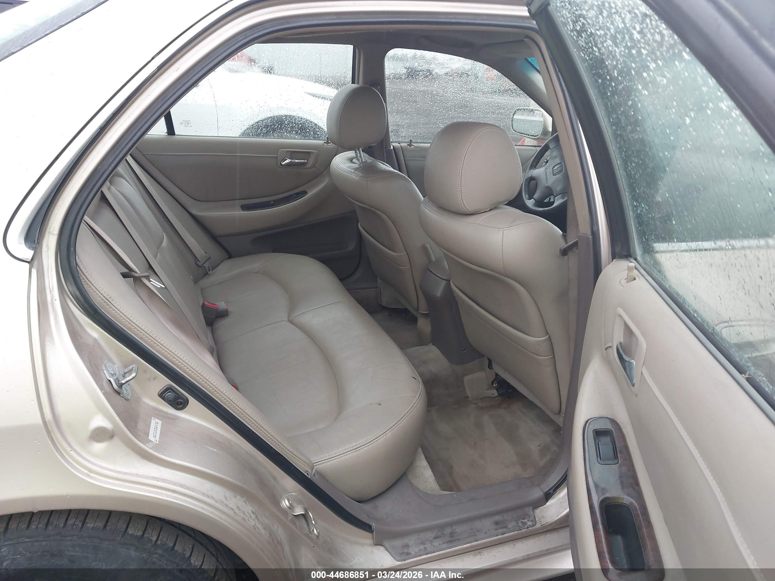 HONDA ACCORD image 8