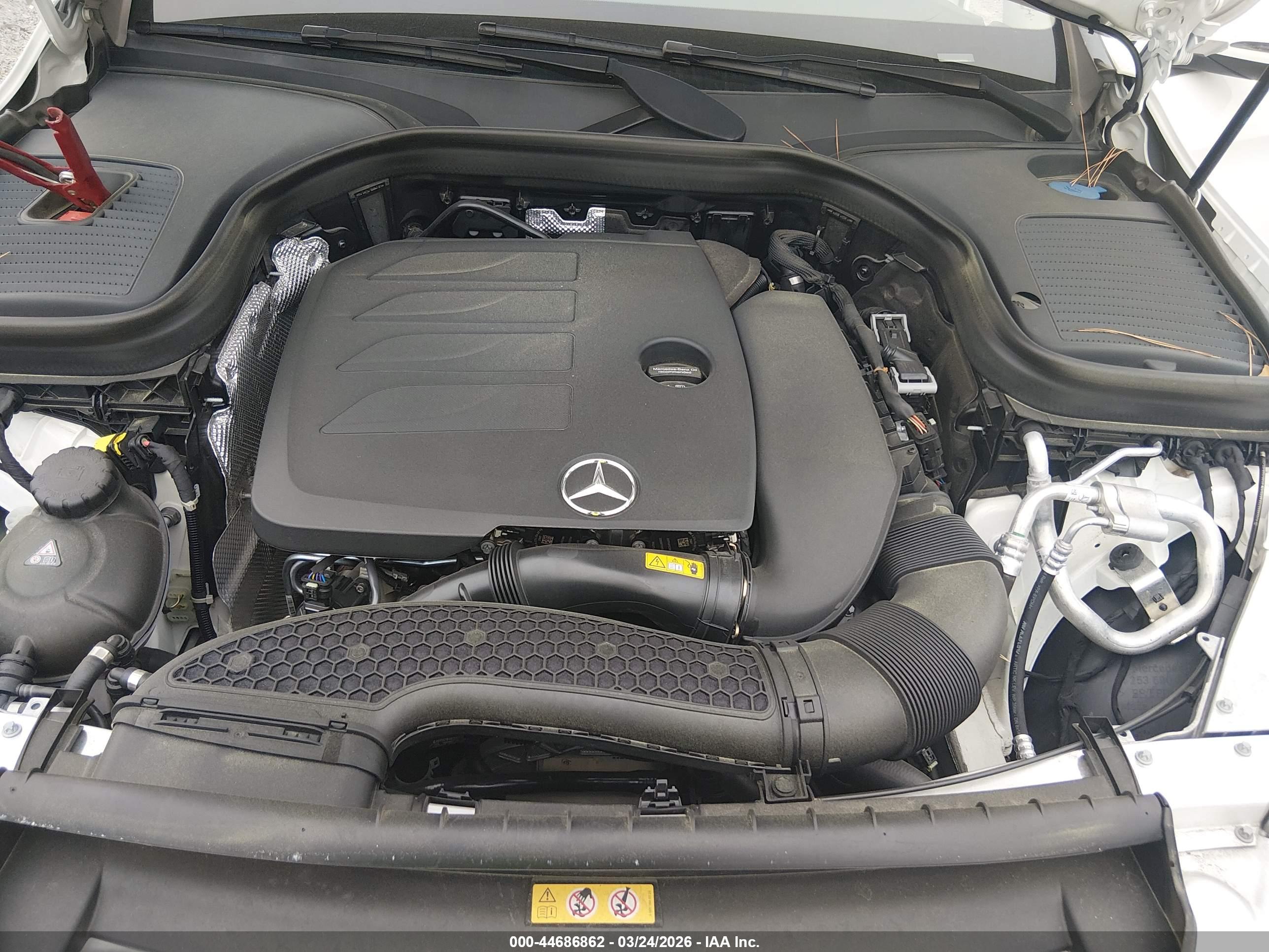 MERCEDES-BENZ GLC image 10