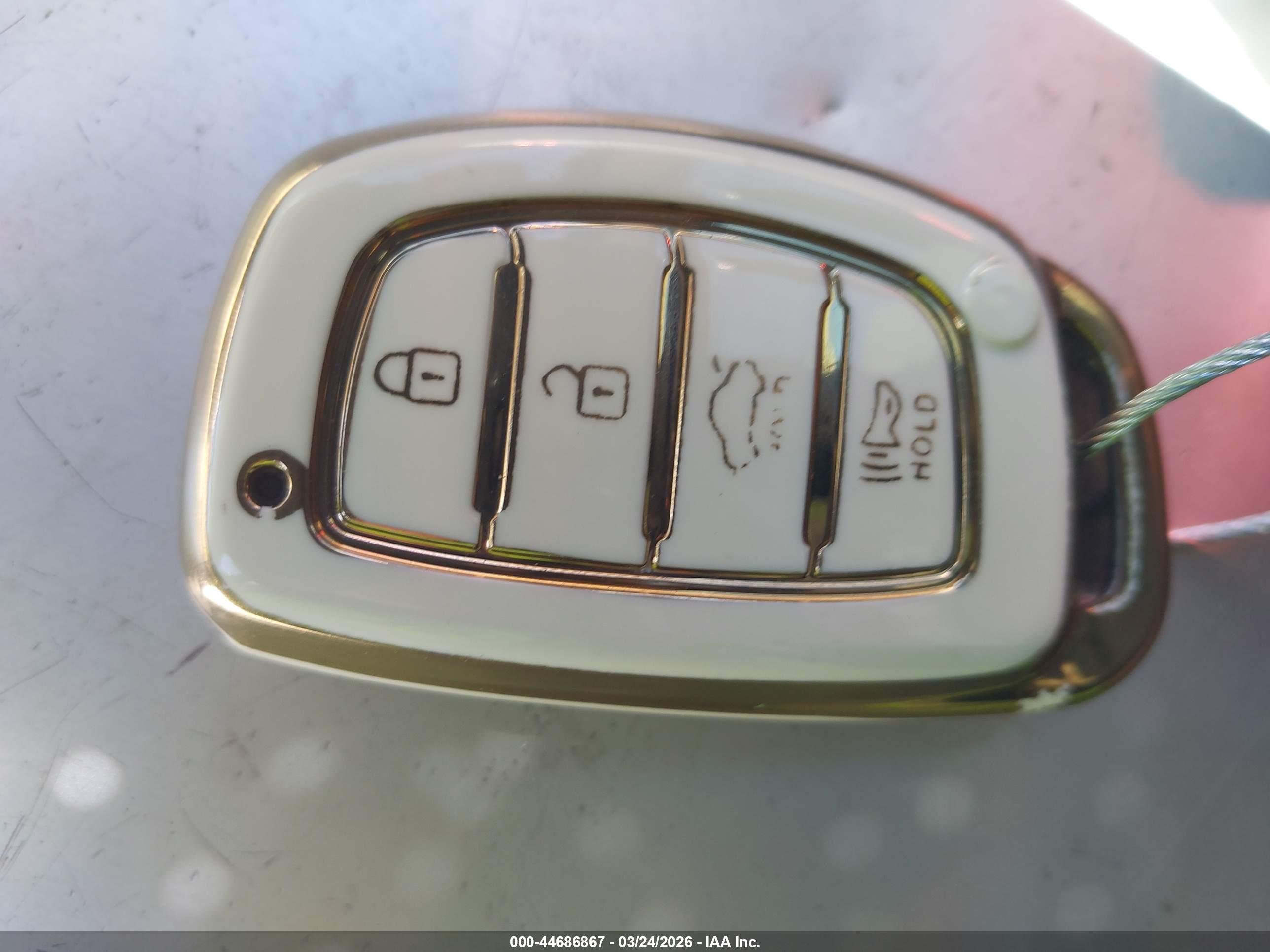 HYUNDAI SONATA image 11