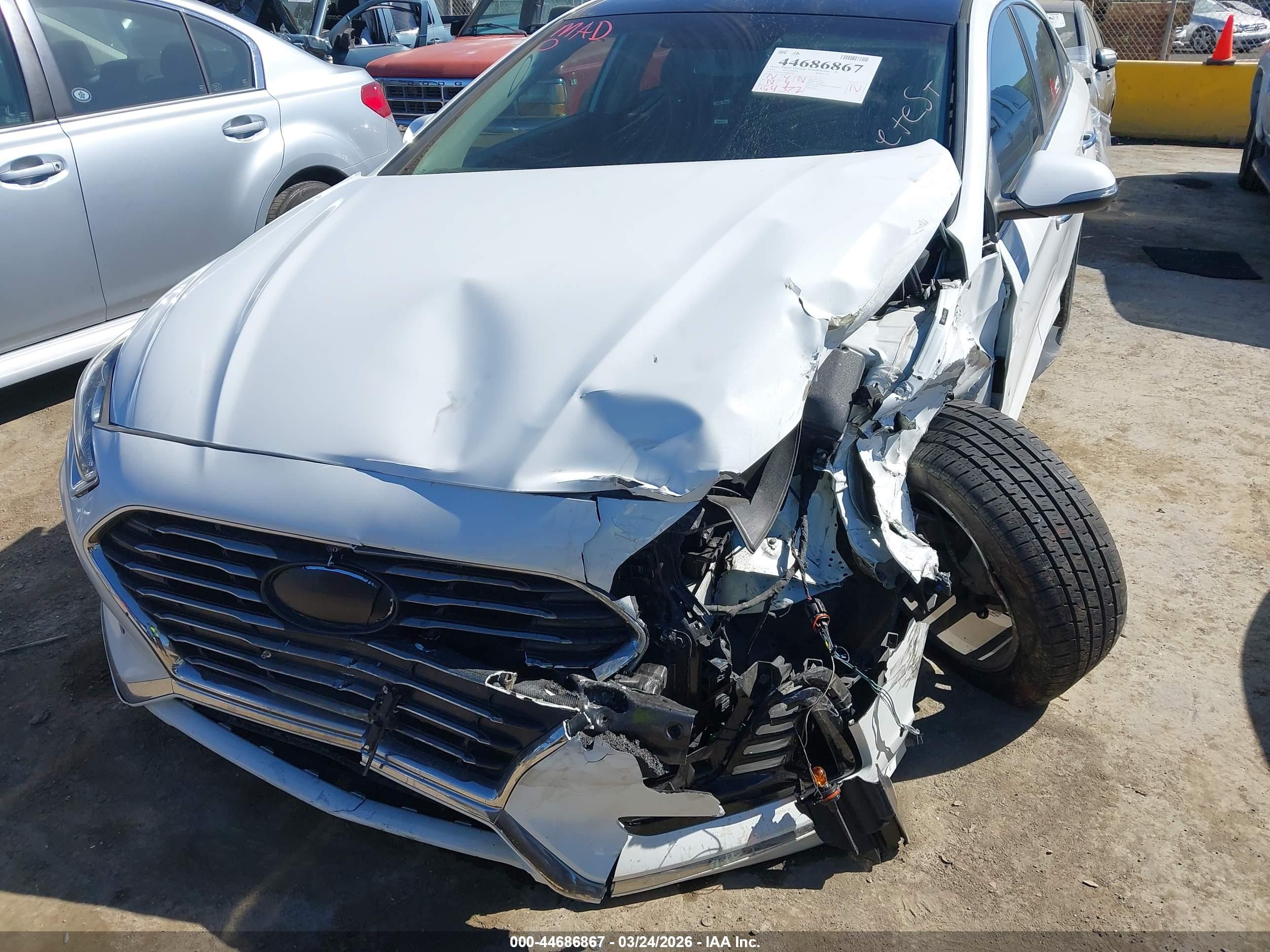 HYUNDAI SONATA image 6