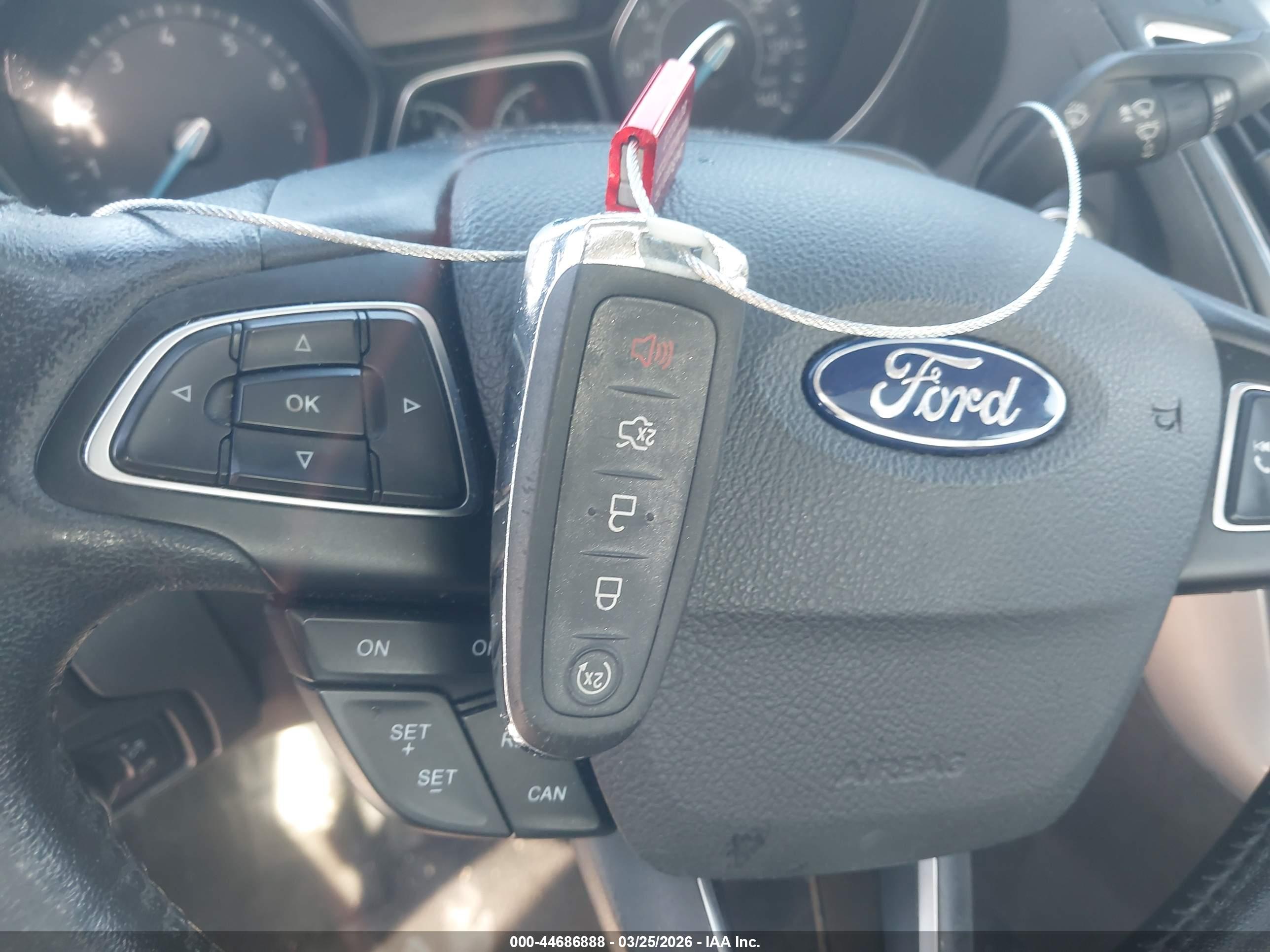 FORD FOCUS image 11
