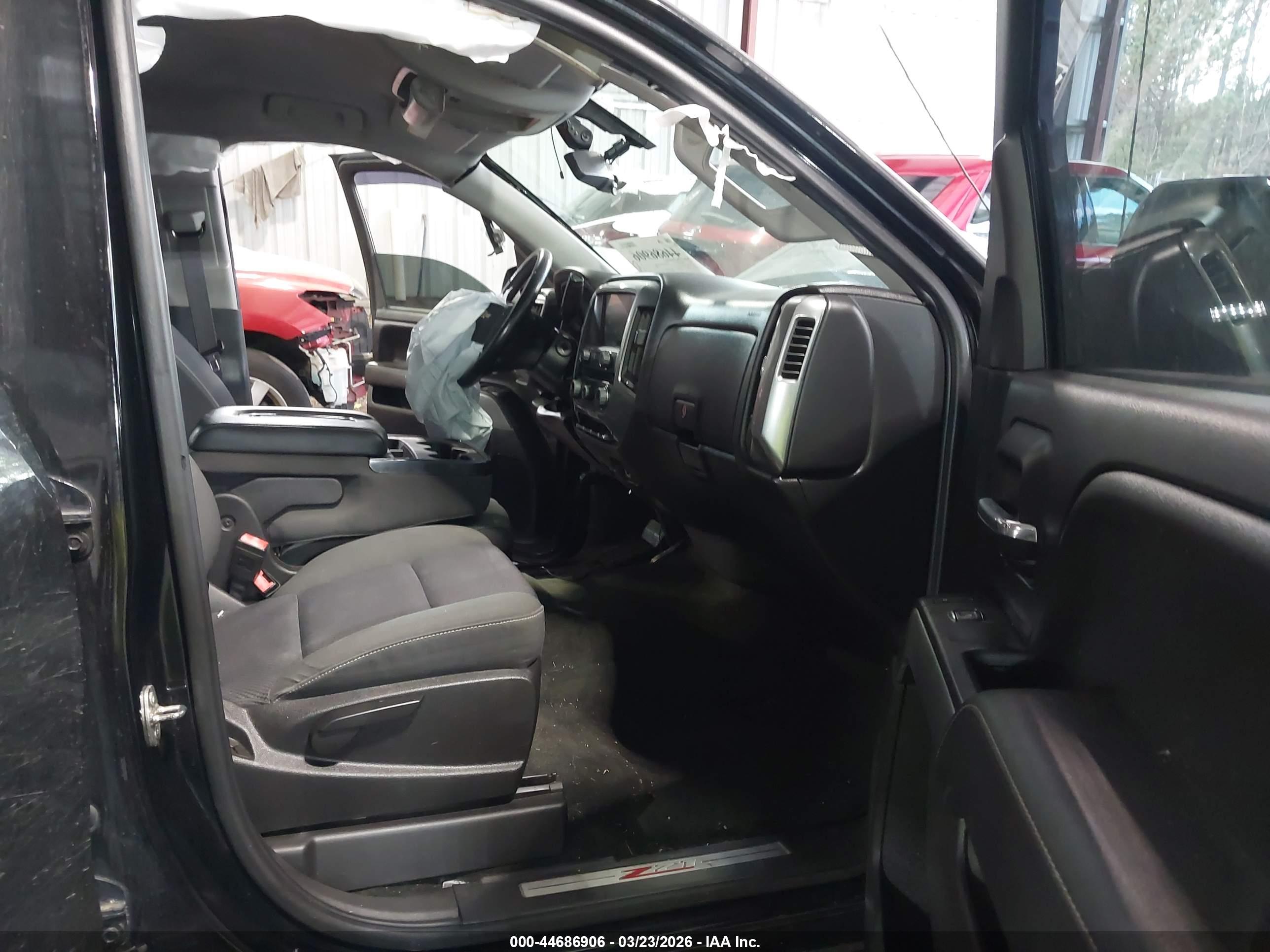 CHEVROLET SILVERADO image 5