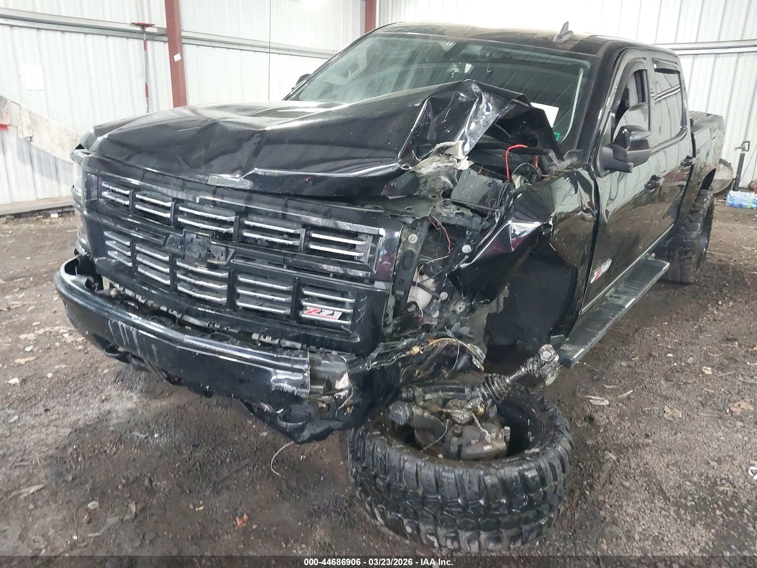 CHEVROLET SILVERADO image 6