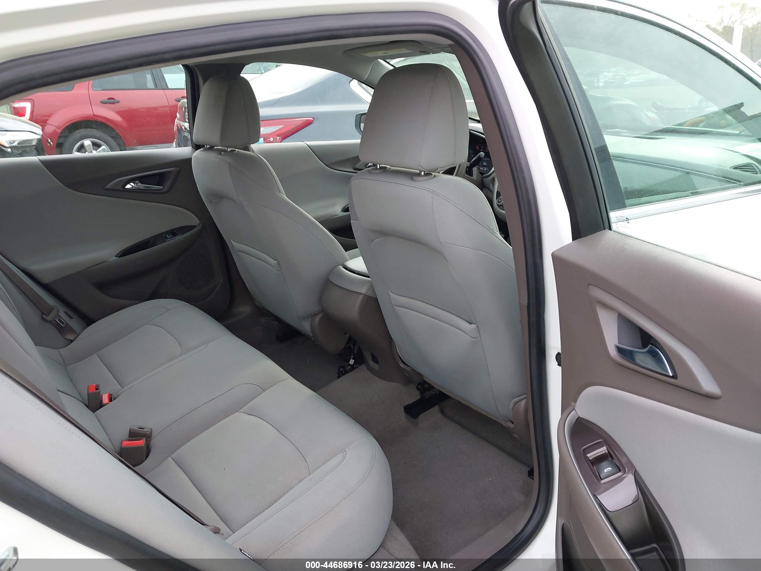 CHEVROLET MALIBU image 8